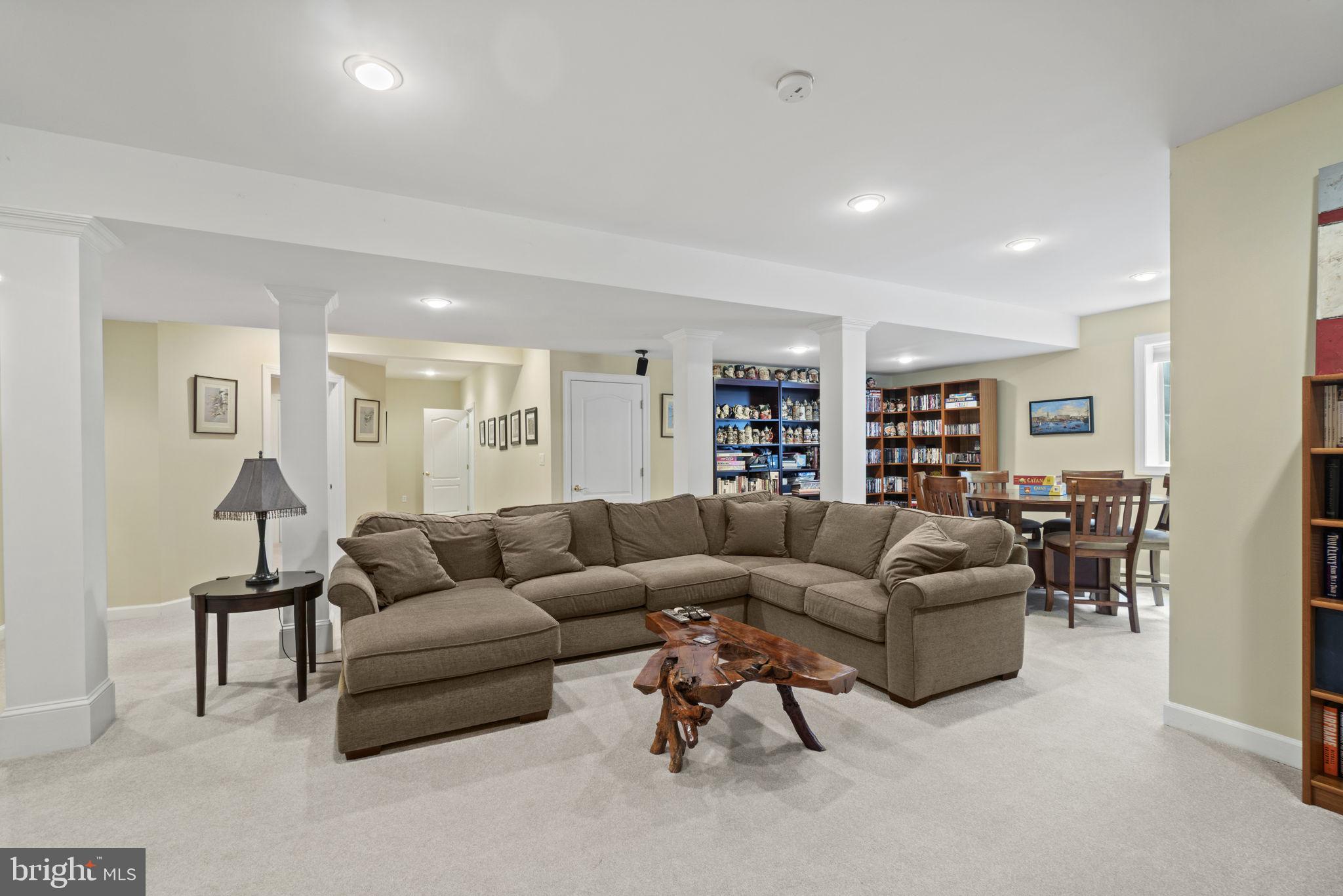 MOUNTAIN VIEW ESTATES - Residential