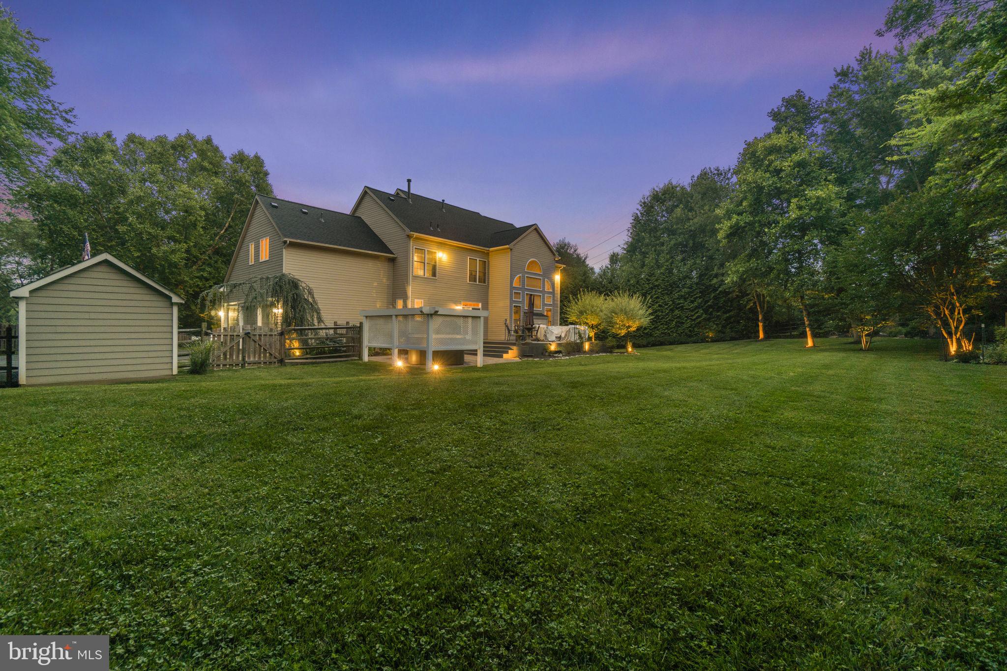 MOUNTAIN VIEW ESTATES - Residential