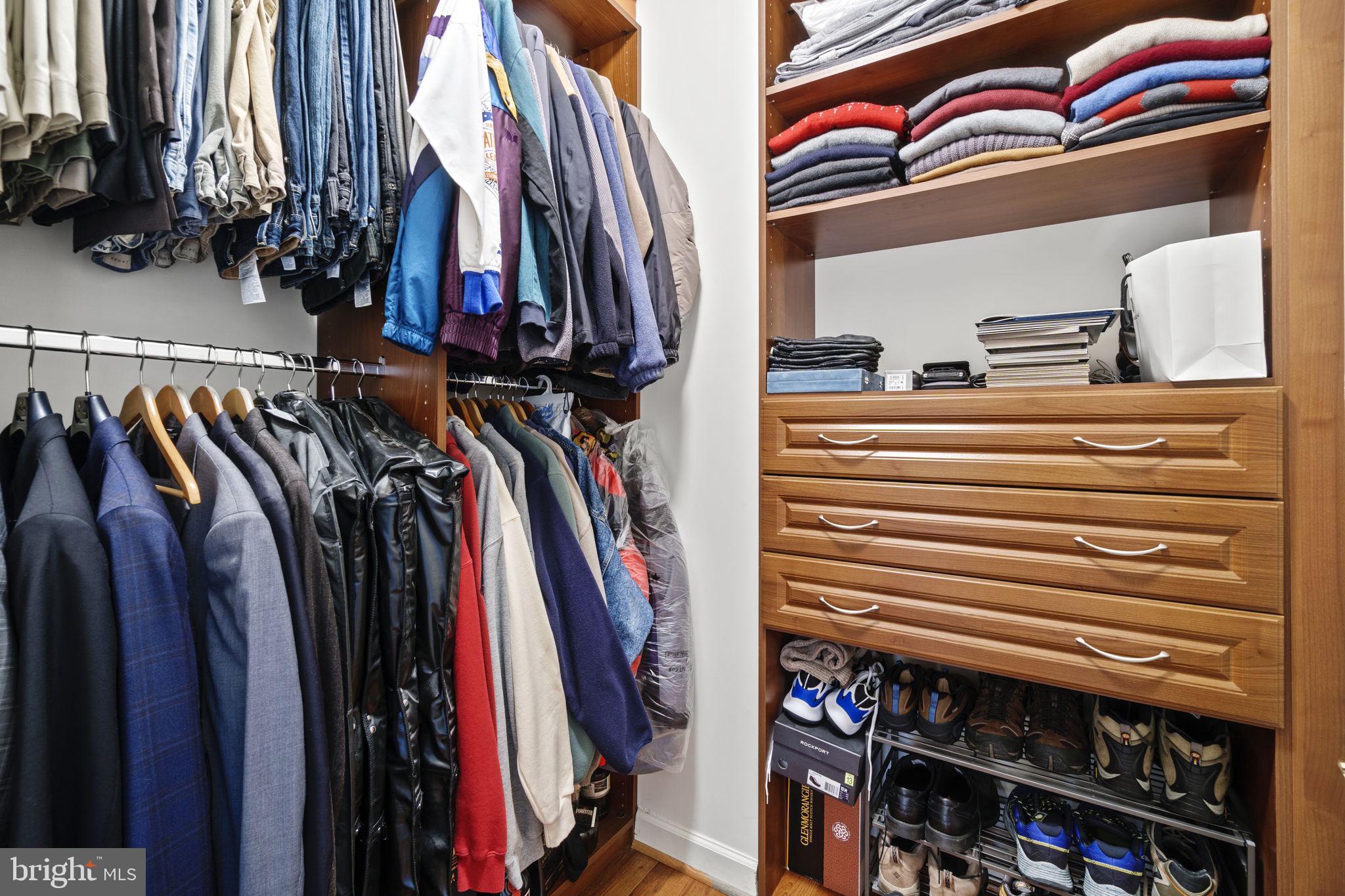 MOUNTAIN VIEW ESTATES - Residential