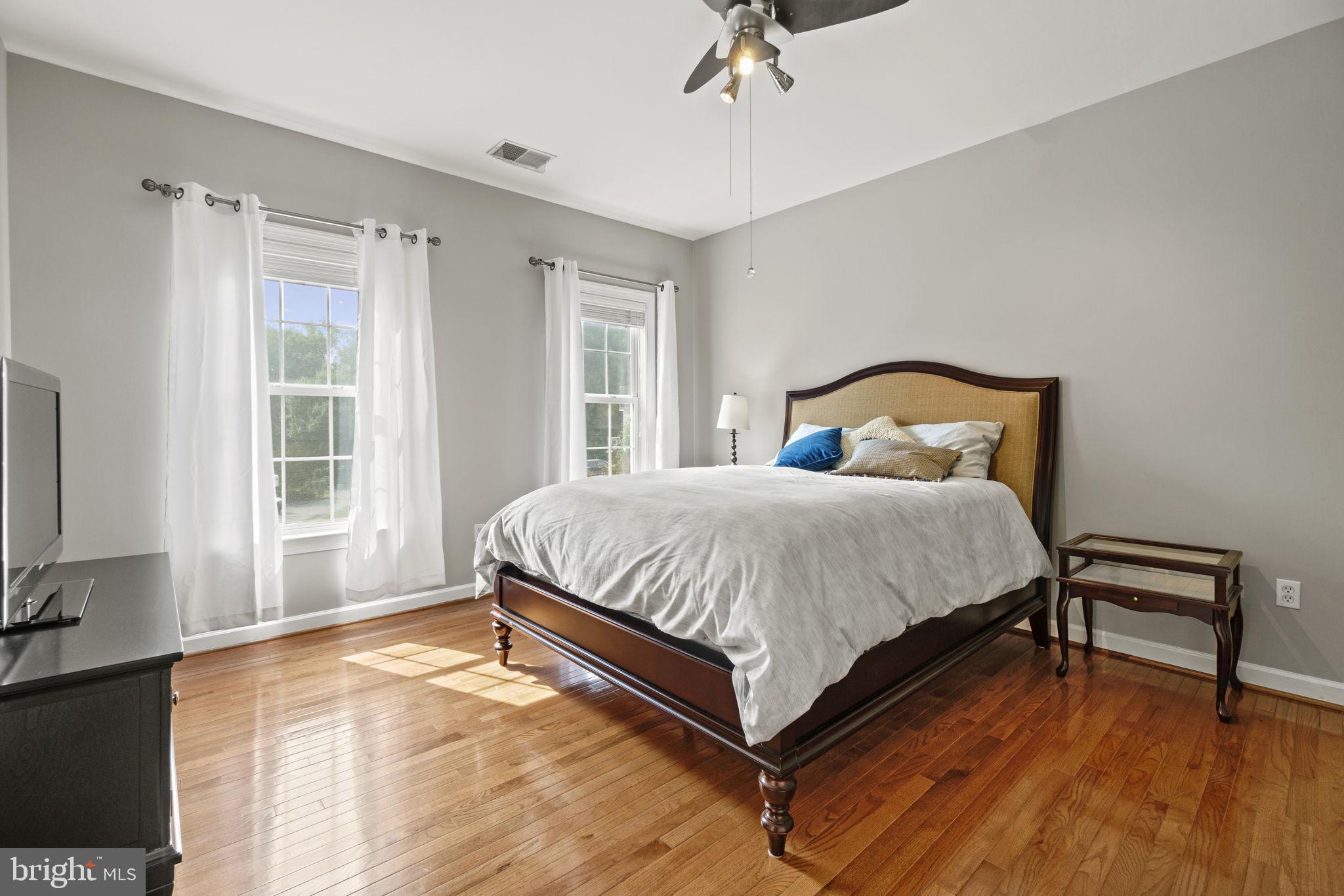 MOUNTAIN VIEW ESTATES - Residential