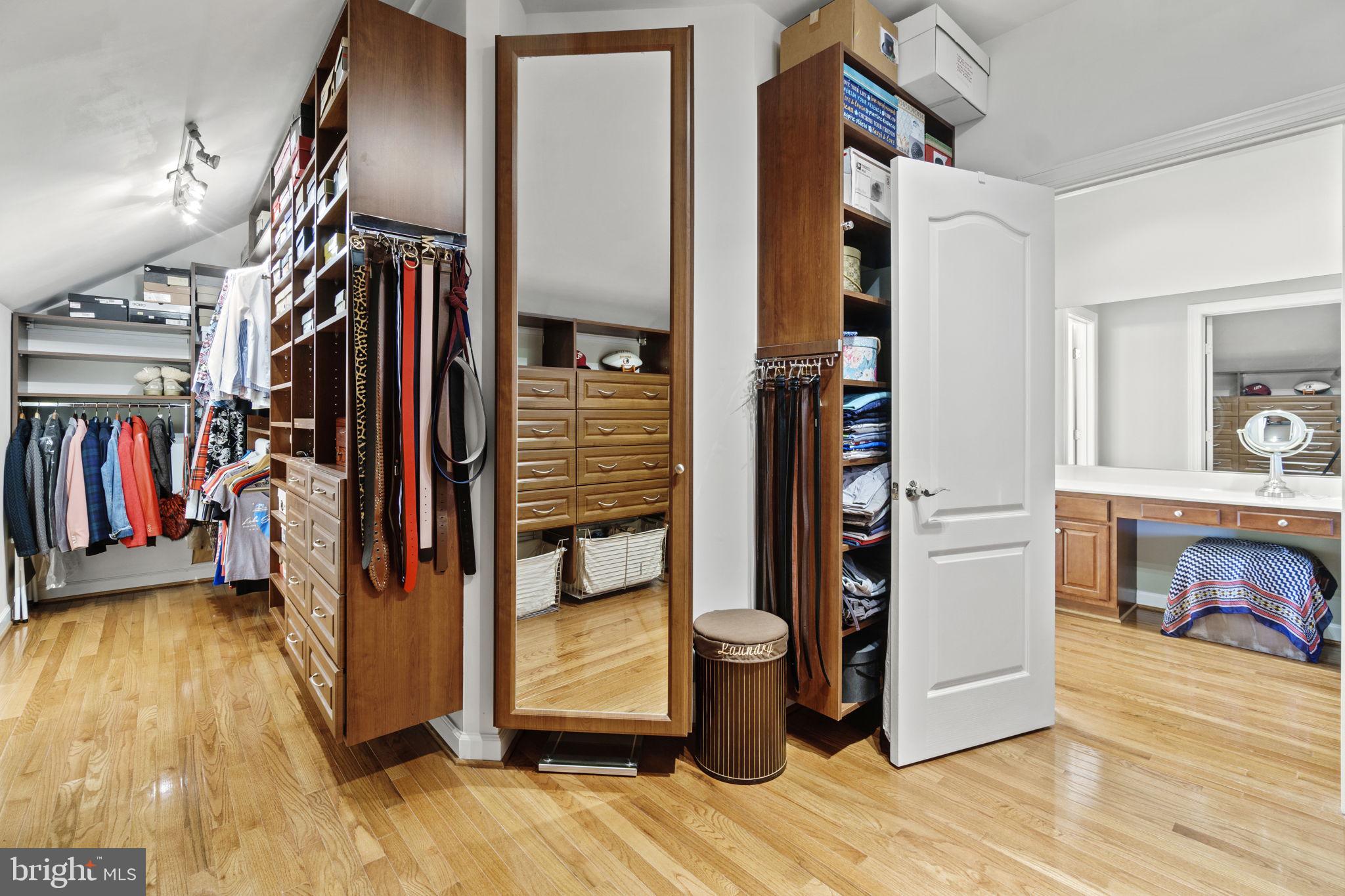 MOUNTAIN VIEW ESTATES - Residential