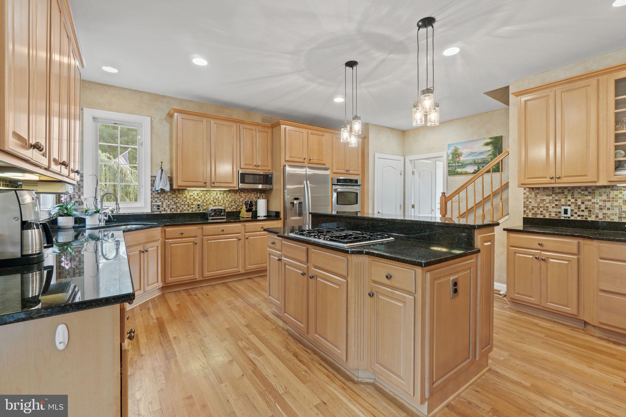 MOUNTAIN VIEW ESTATES - Residential