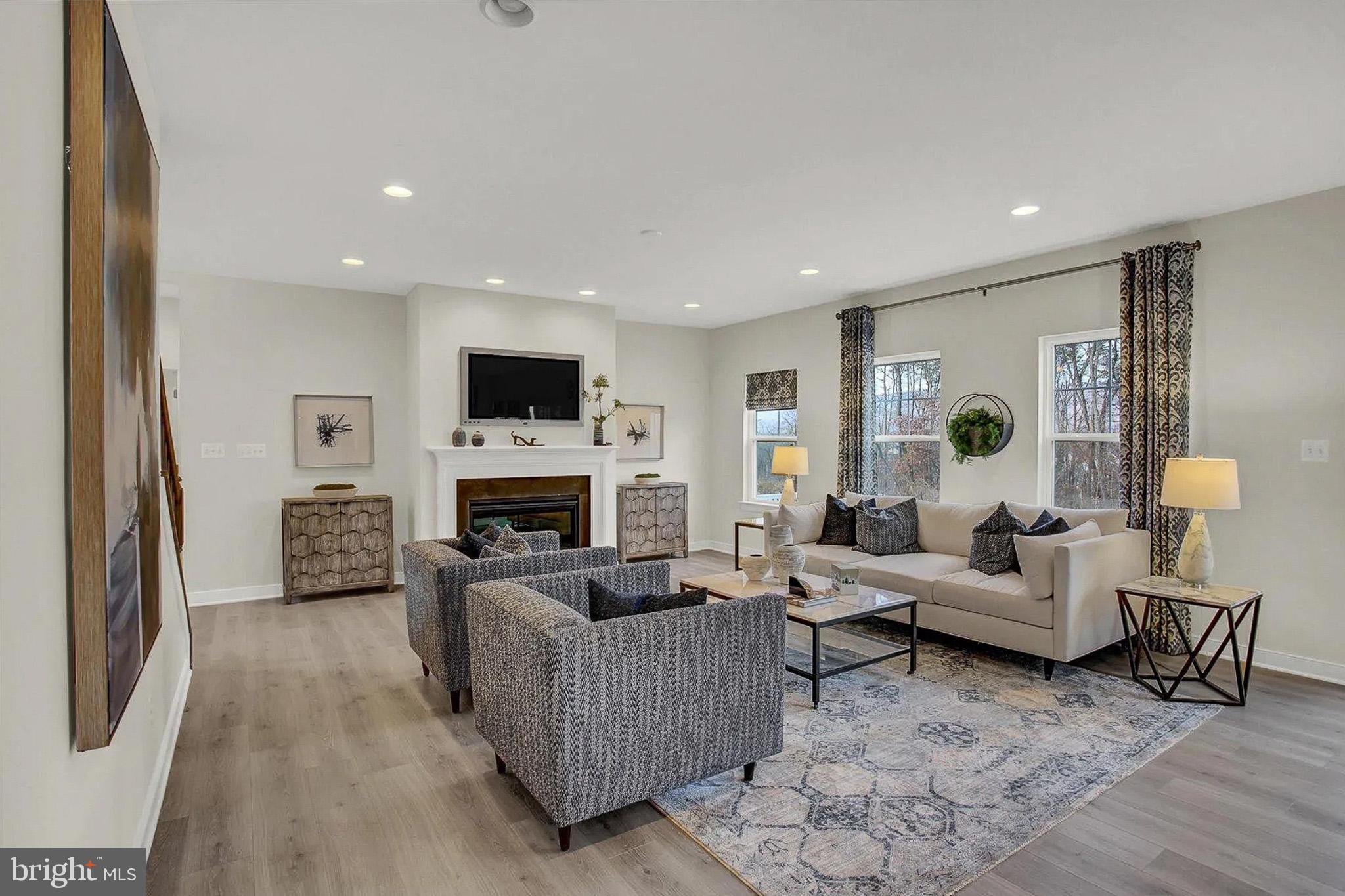 LIBERTY GROVE - Residential