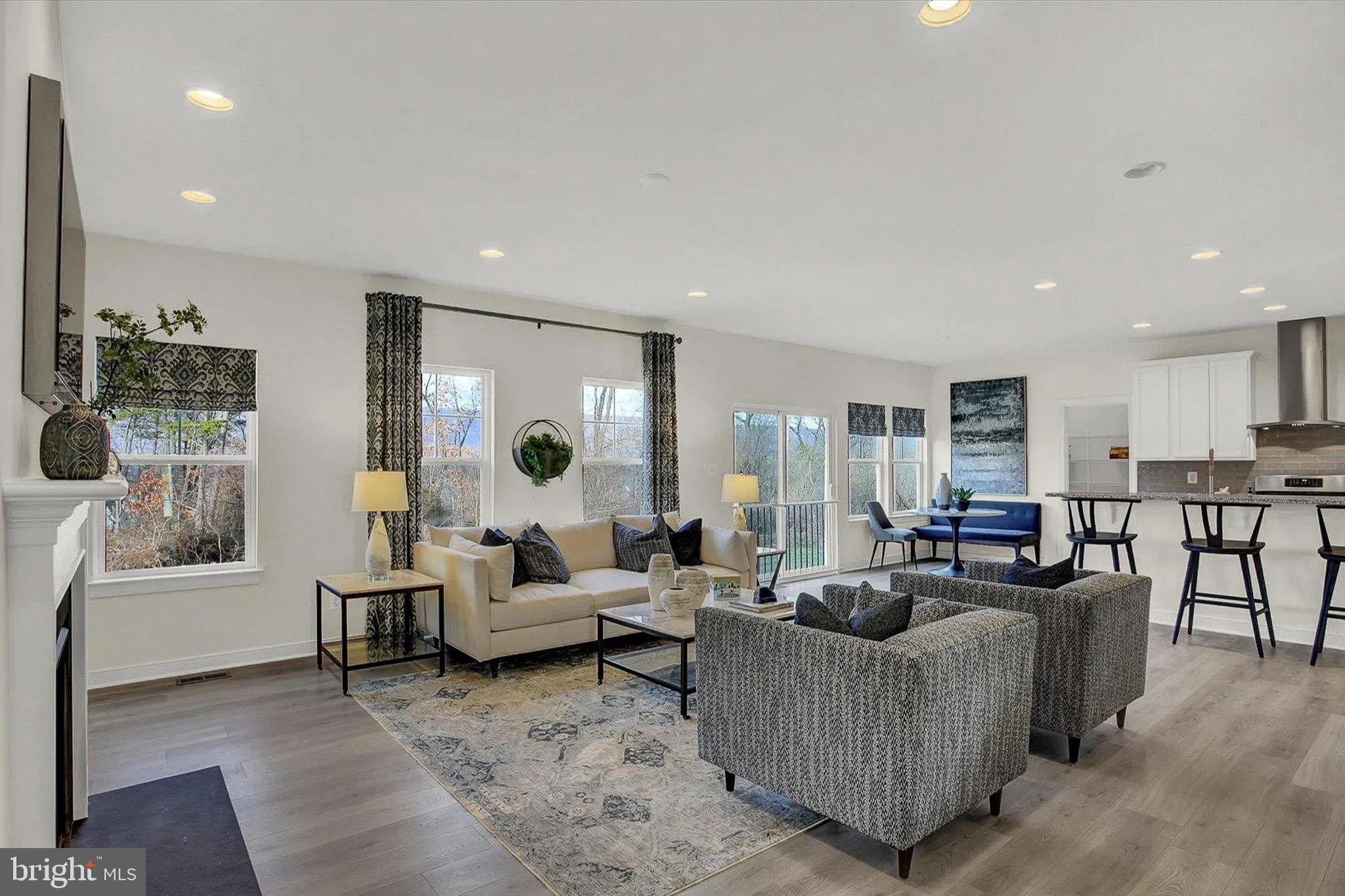 LIBERTY GROVE - Residential