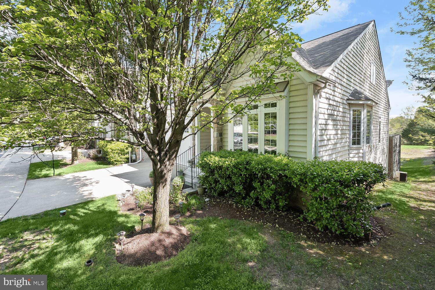 FAIRWAY OVERLOOK - Residential
