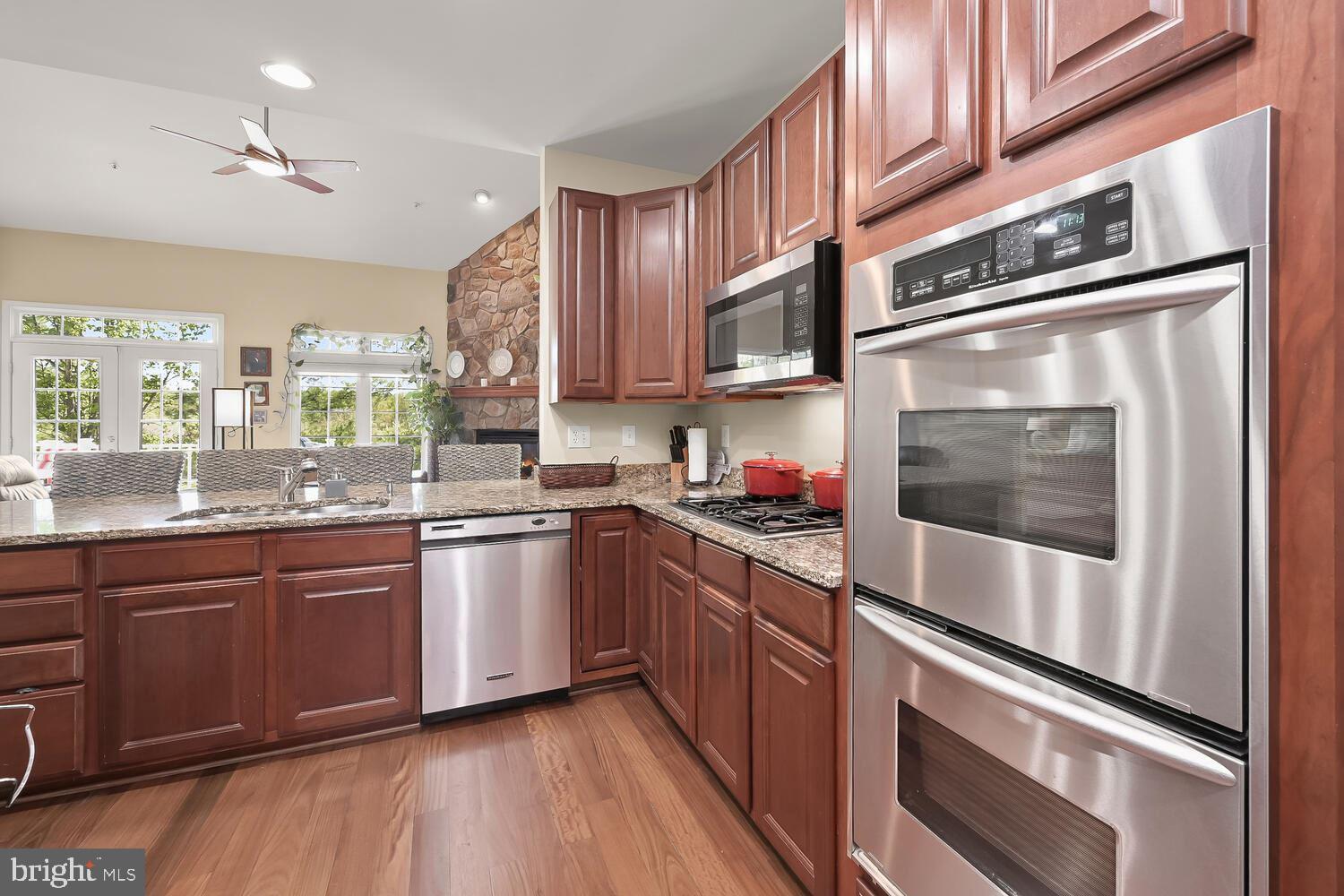 FAIRWAY OVERLOOK - Residential