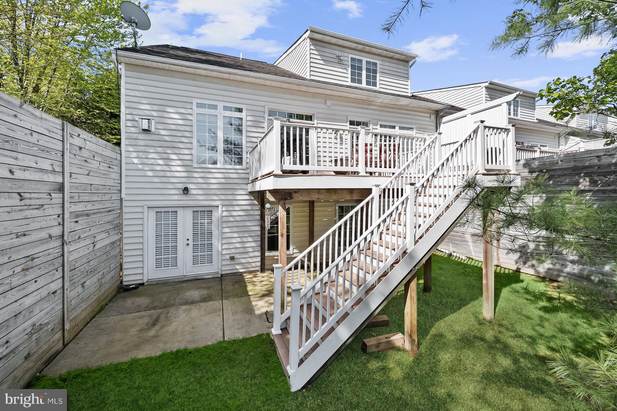 FAIRWAY OVERLOOK - Residential