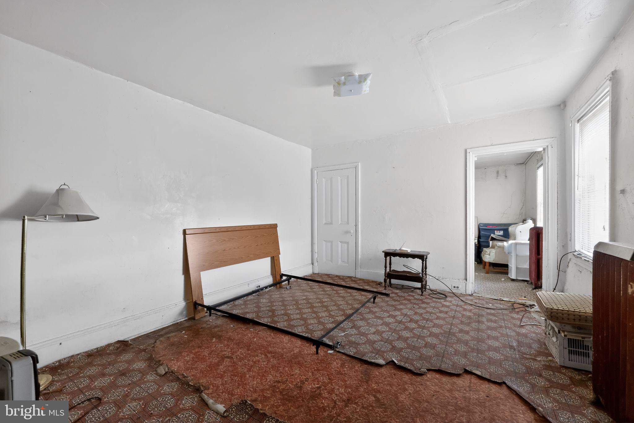 LUDLOW - Residential