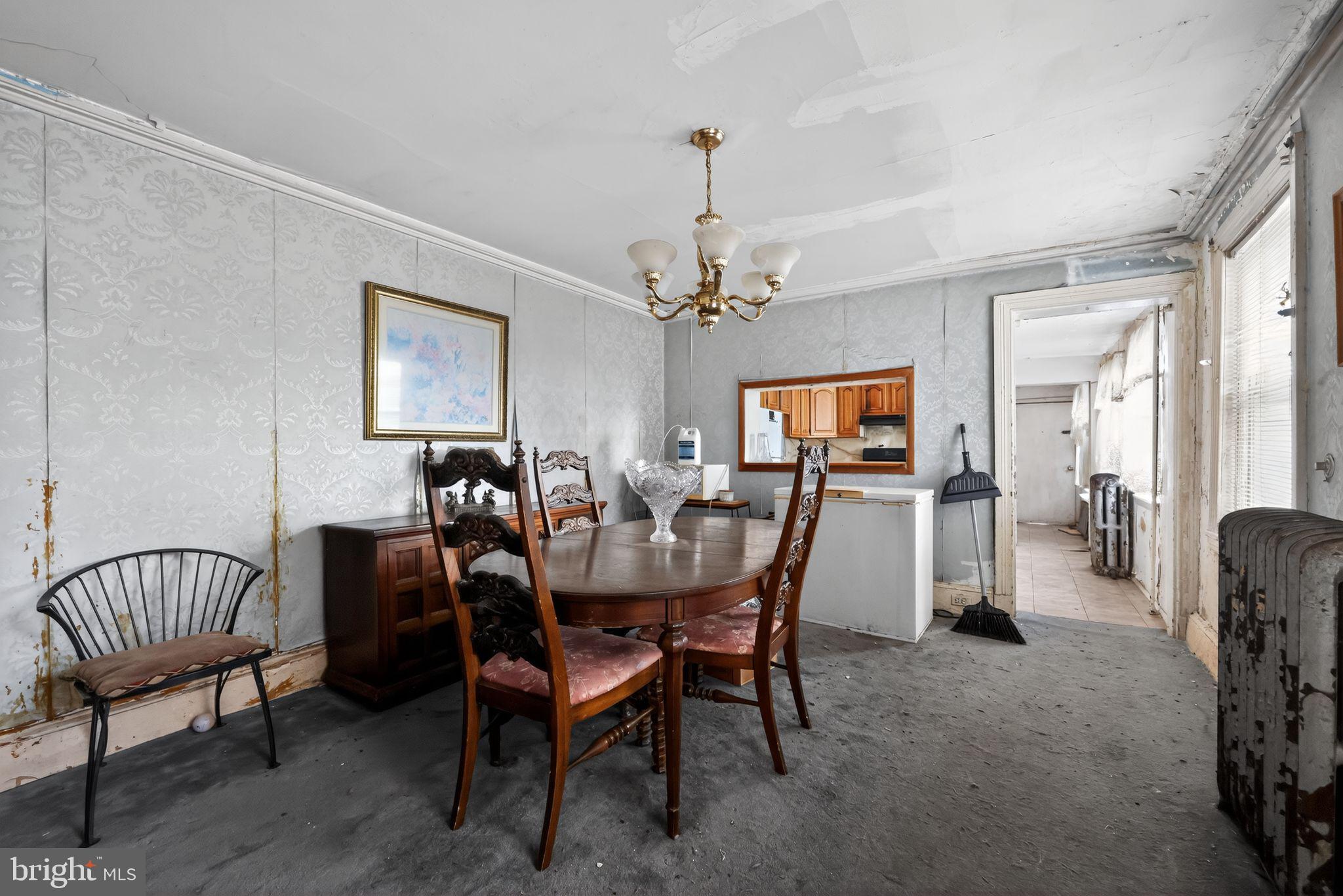 LUDLOW - Residential