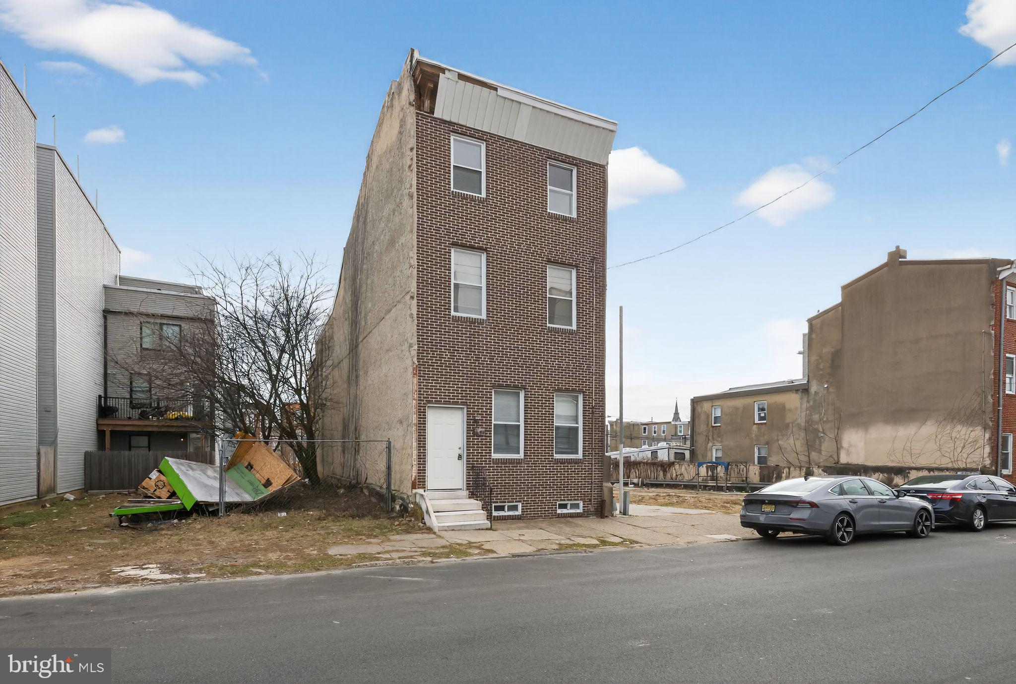 LUDLOW - Residential