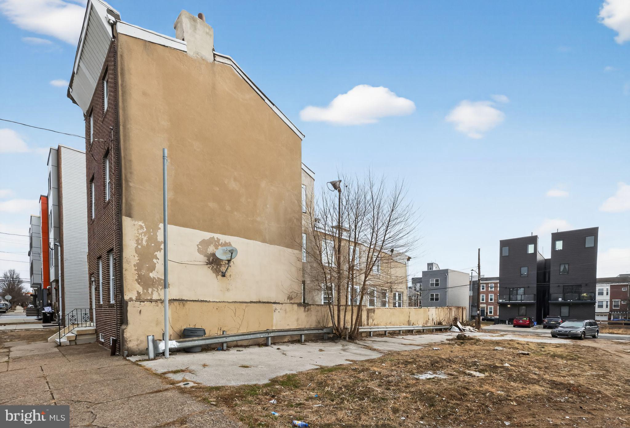 LUDLOW - Residential