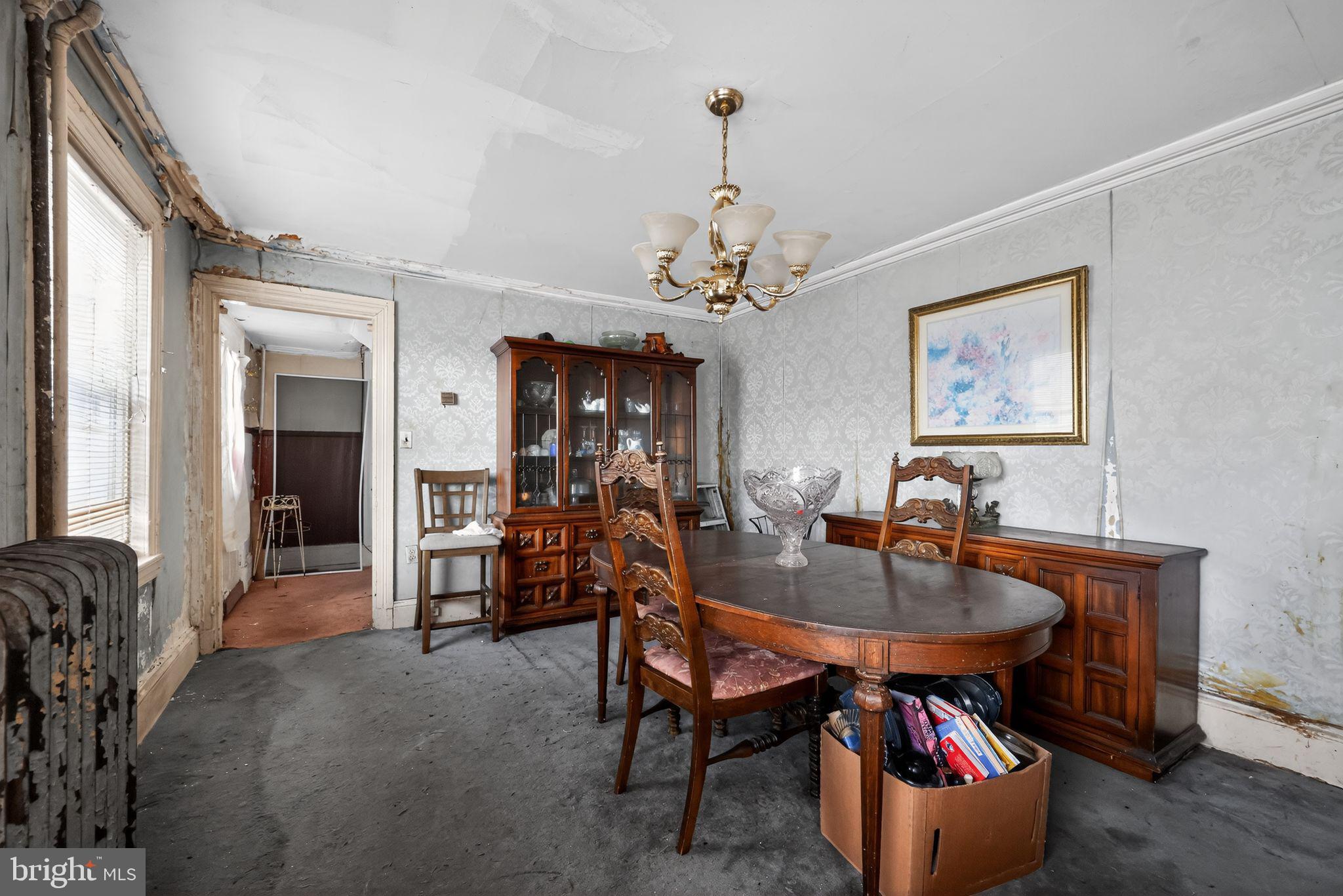 LUDLOW - Residential