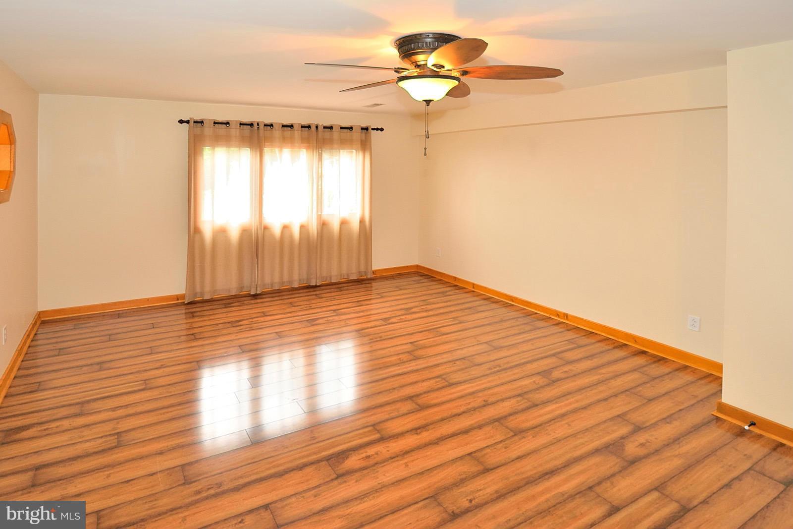 BULL RUN MOUNTAIN ESTATE - Residential Lease