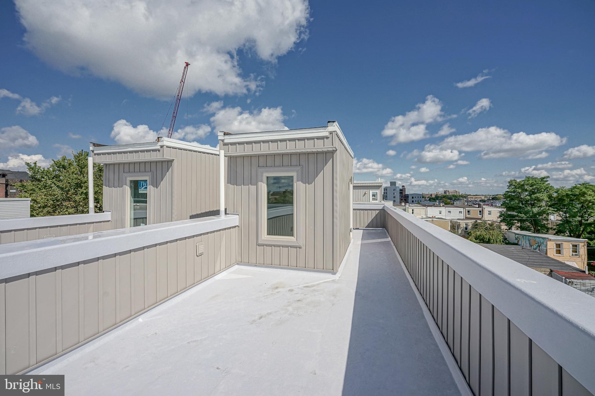 EAST KENSINGTON - Residential
