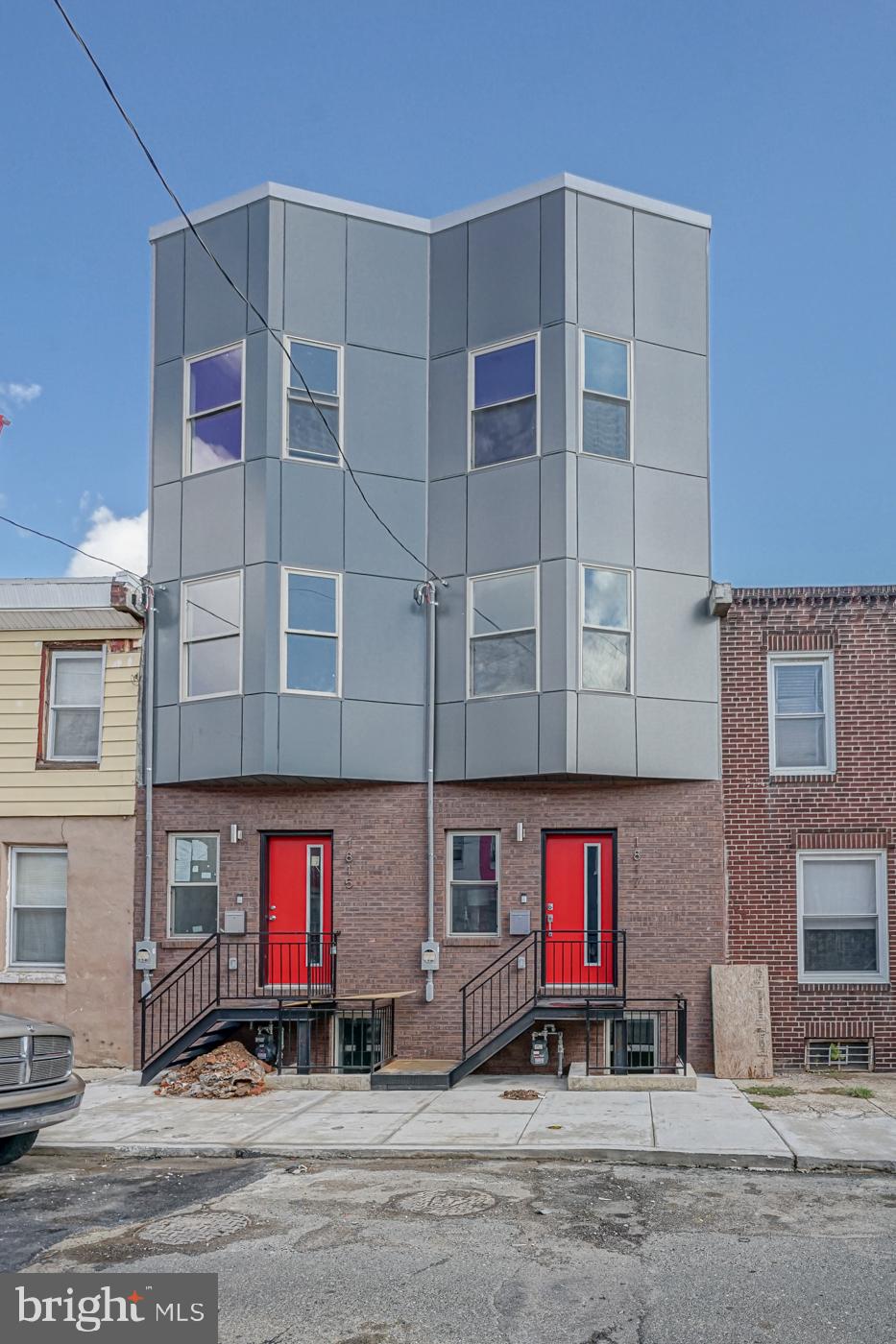 EAST KENSINGTON - Residential