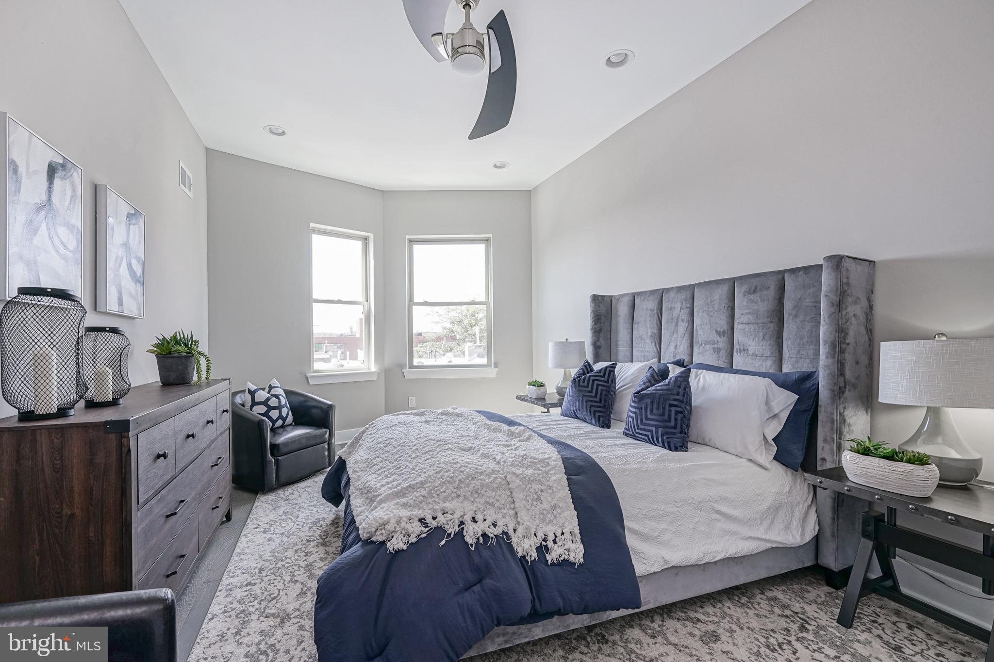 EAST KENSINGTON - Residential