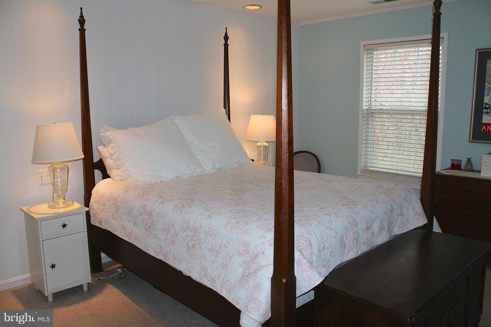 NORTH SELBY - Residential