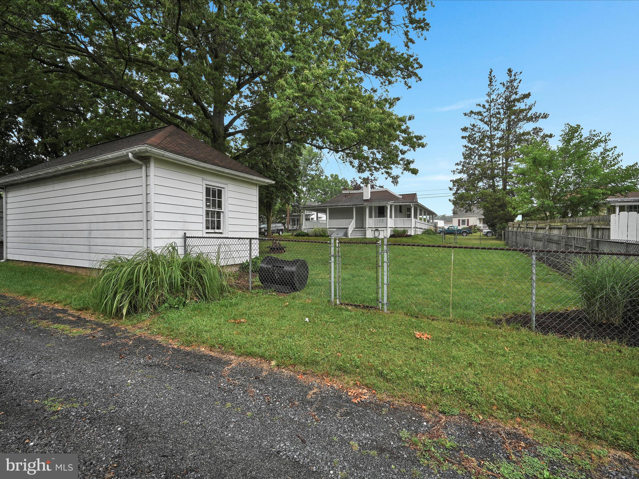 MANOR RIDGE - Residential