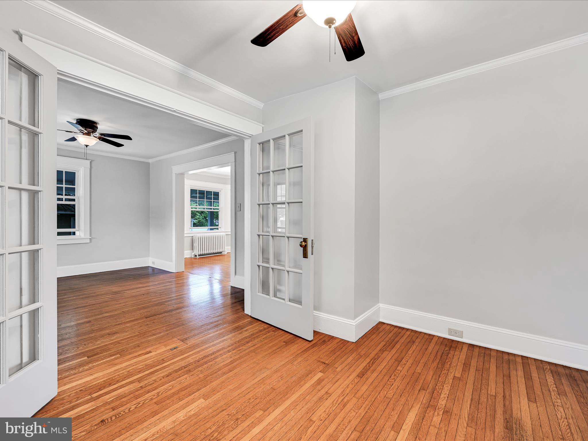 MANOR RIDGE - Residential