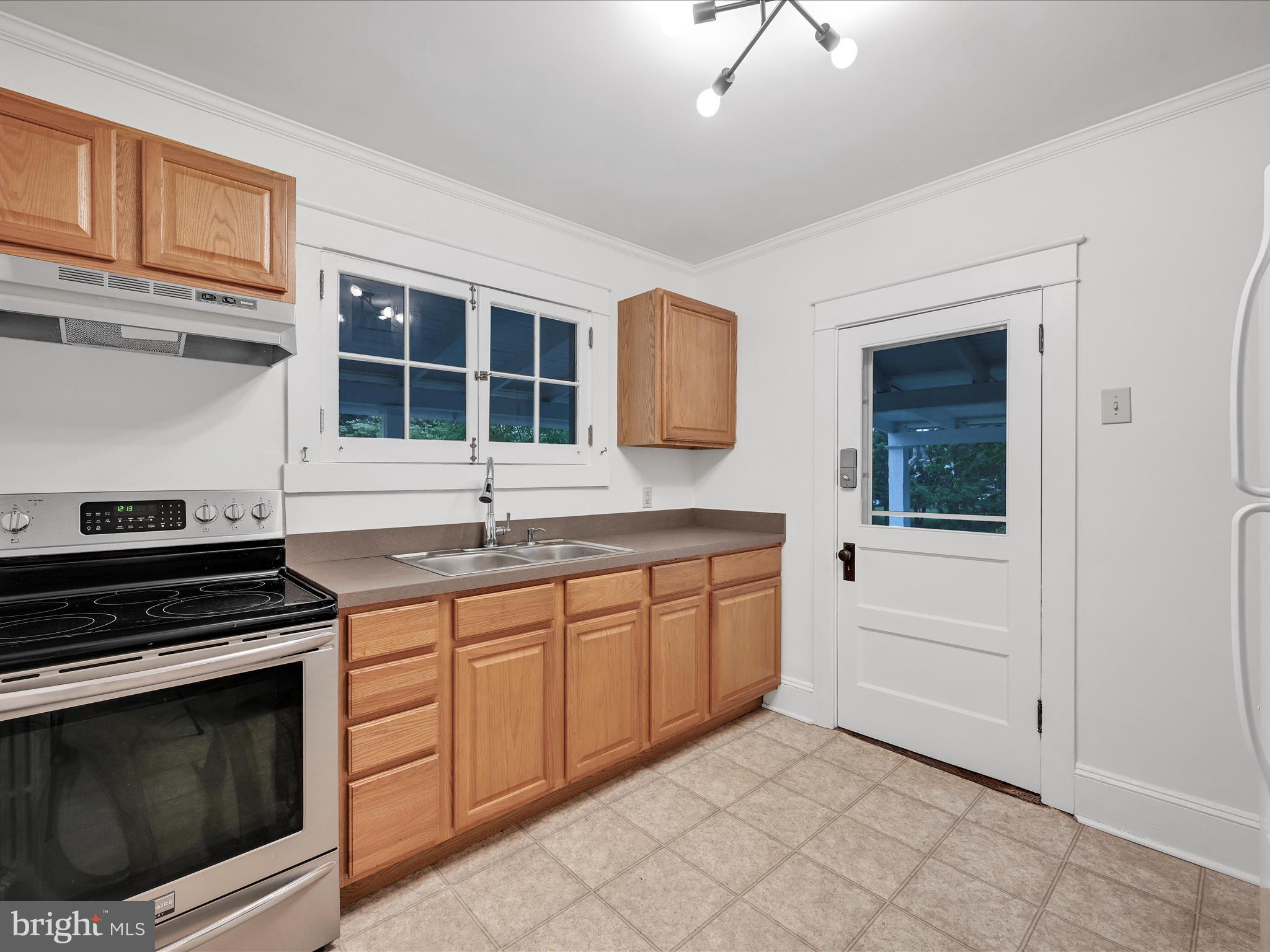 MANOR RIDGE - Residential