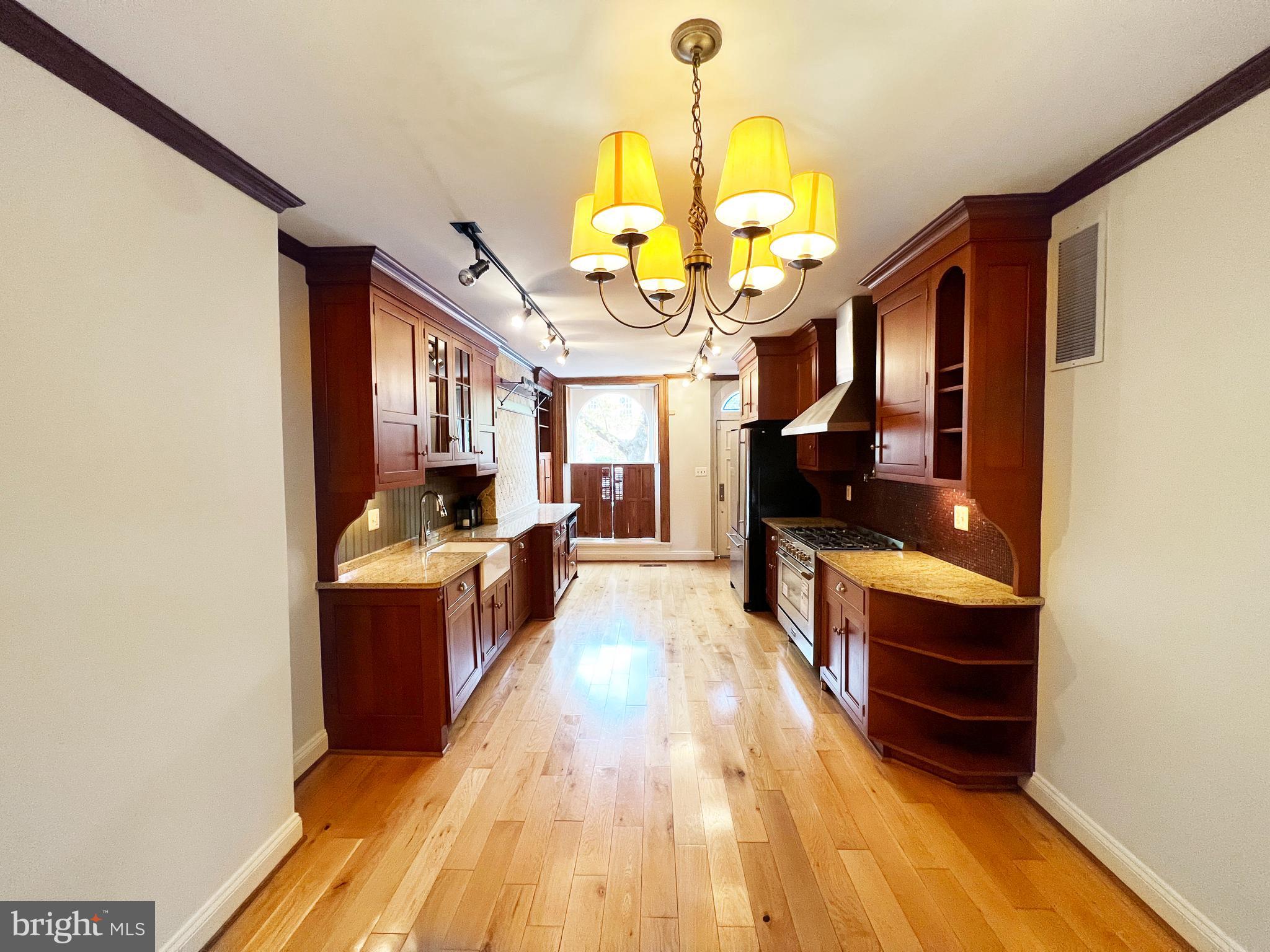 FEDERAL HILL HISTORIC DISTRICT - Residential Lease