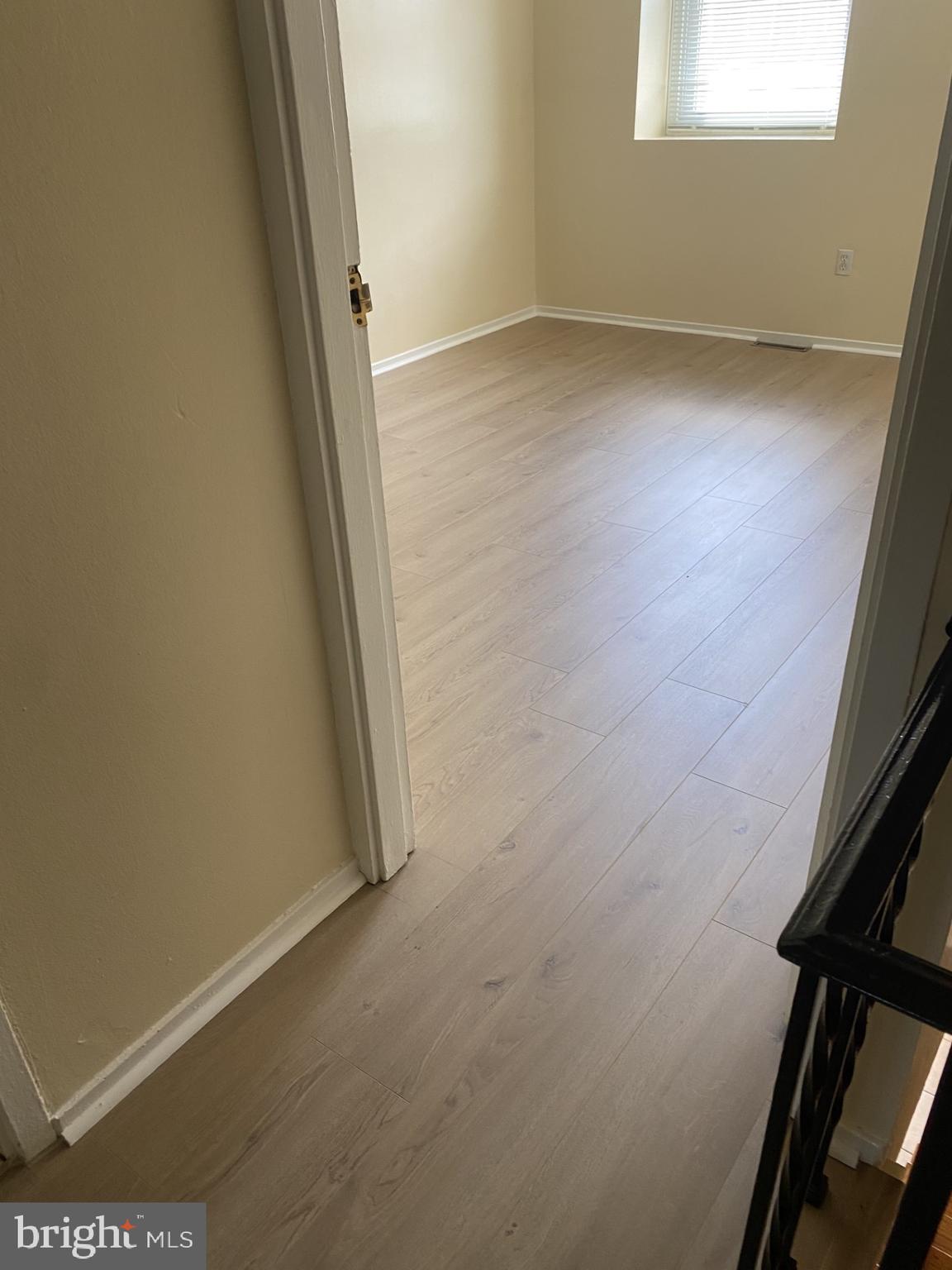 WINDMILL SQUARE - Residential Lease