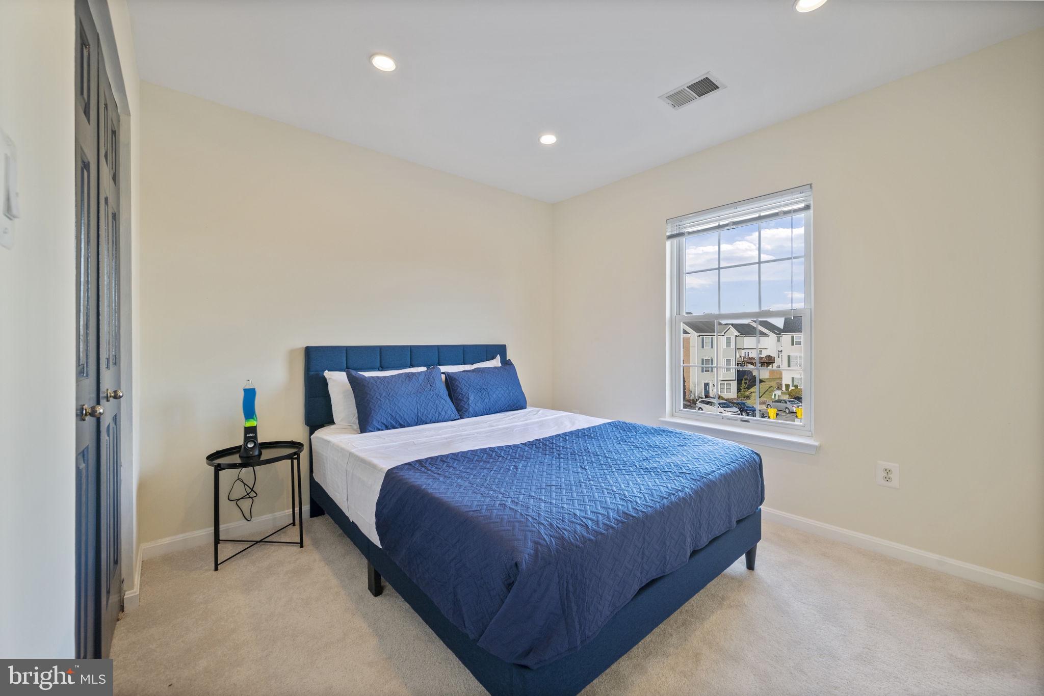 CROFTON FARMS - Residential