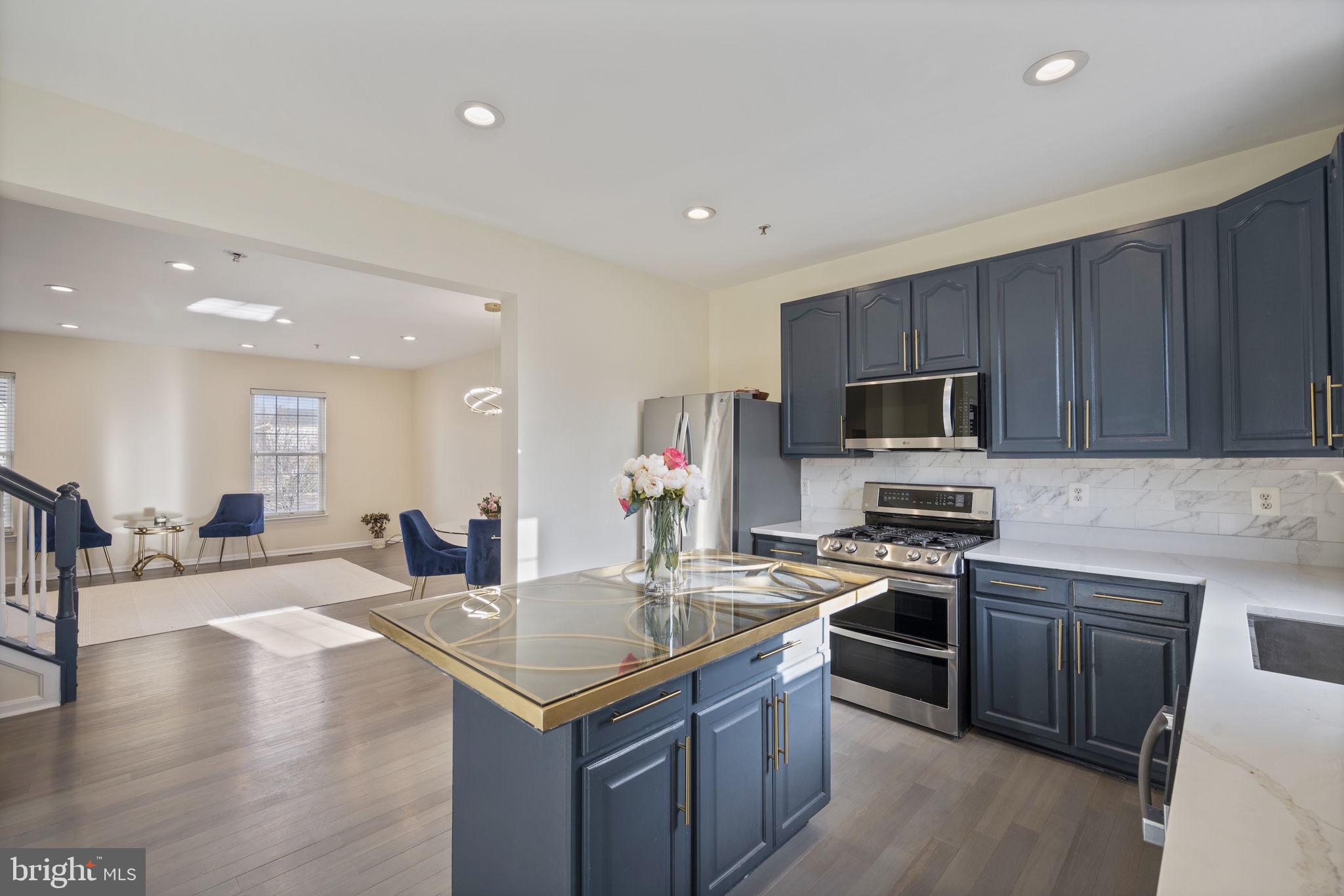 CROFTON FARMS - Residential