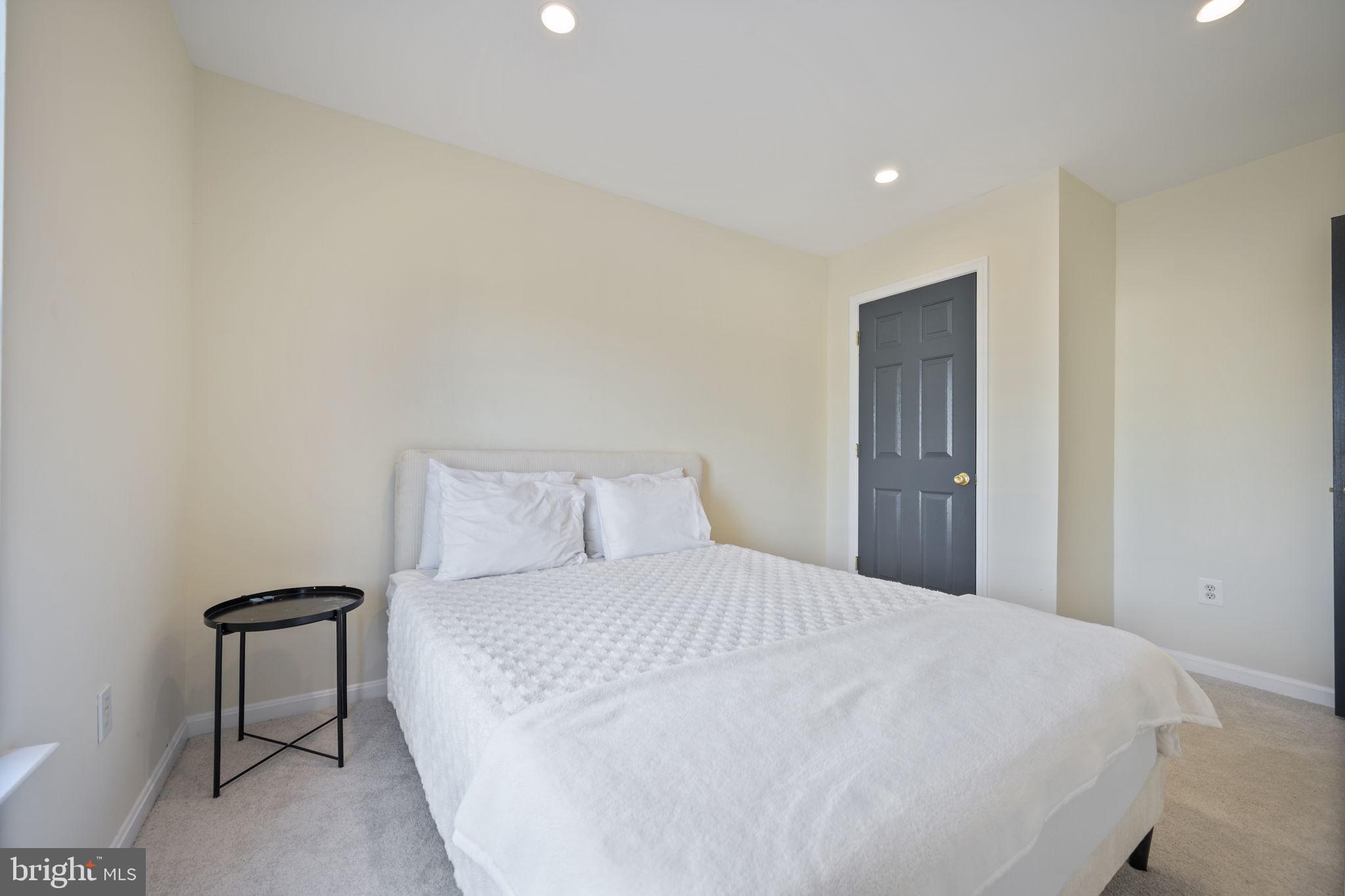 CROFTON FARMS - Residential