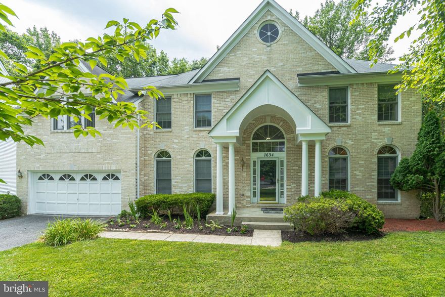 Stunning Brick Front Colonial in a cul-de-sac of Goshen Estates.  4 Bedrooms and 3.5 Baths. Center isle kitchen has breakfast bar all w/ granite counters. Walk-In Pantry.  NEW Stainless Steel Built-in Gas Cooktop.  NEW carpet in Family Room.  Resurfaced existing hardwood floors in Foyer, hallway, powder room, kitchen, breakfast area and laundry room.  Master bedroom has a sitting area, garden bath, and walk-in closet.  Finished walk-out Lower level has U-shaped rec room w/wet bar, den, full Bathroom, and utility room. Deck, patio, and 2-car garage.  Beautiful landscaping.  This house has it all and is move in ready!!  Agent is the owner/seller.