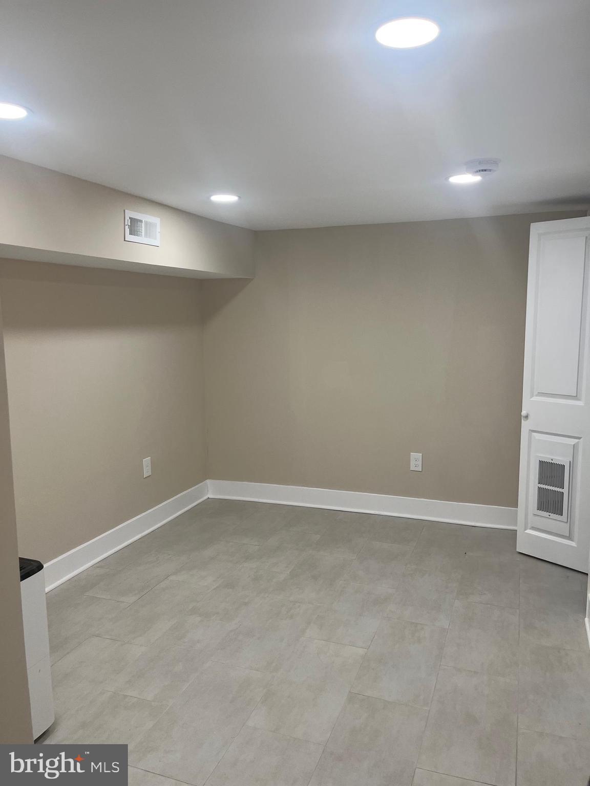 BROOKLYN - Residential Lease