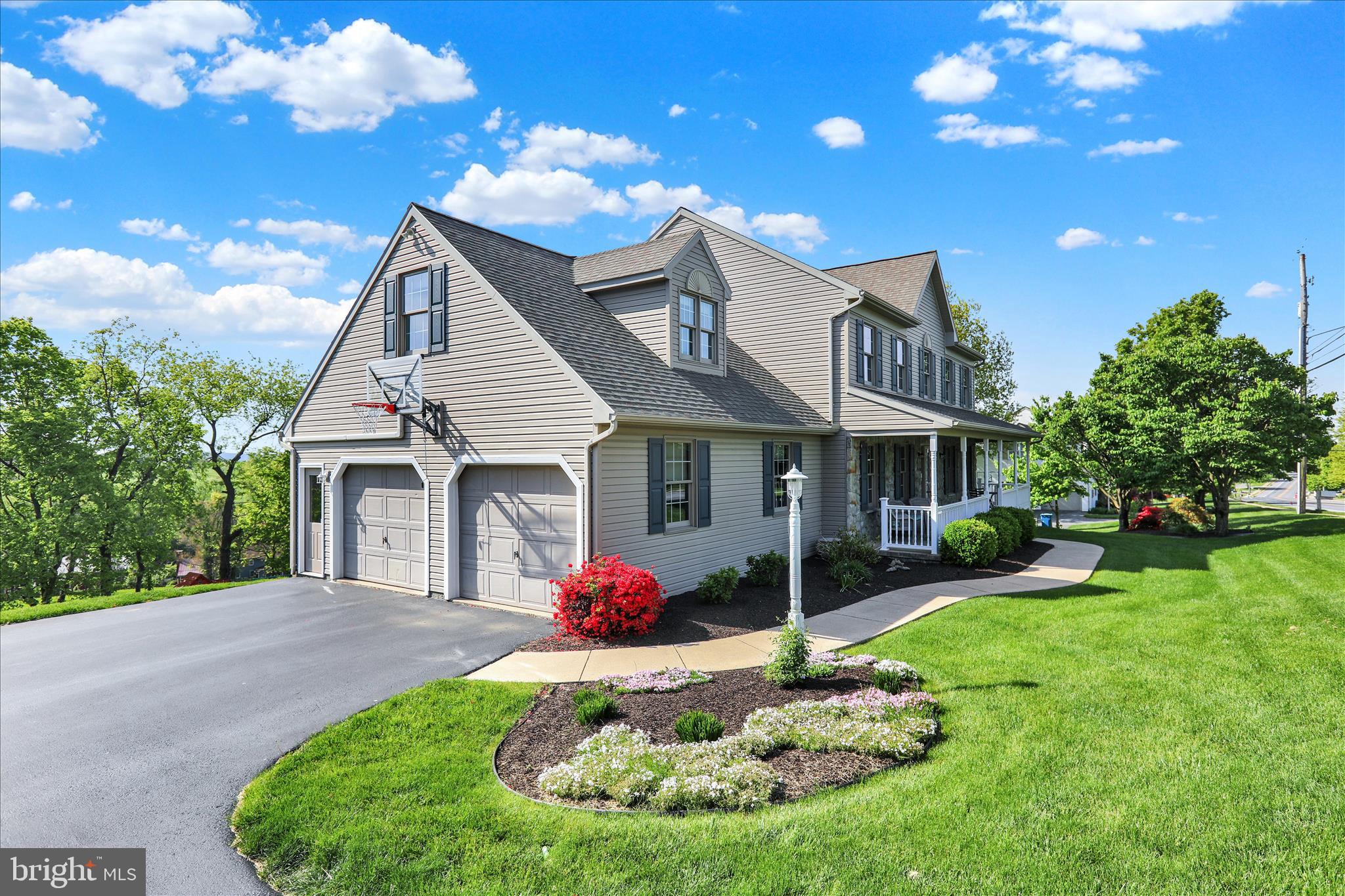 678 W RIDGE ROAD