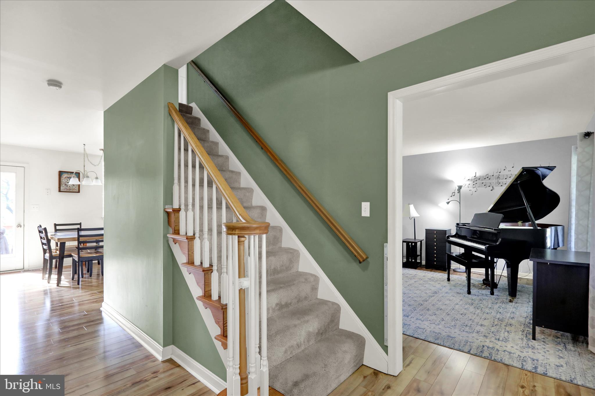 WEST RIDGE ESTATES - Residential