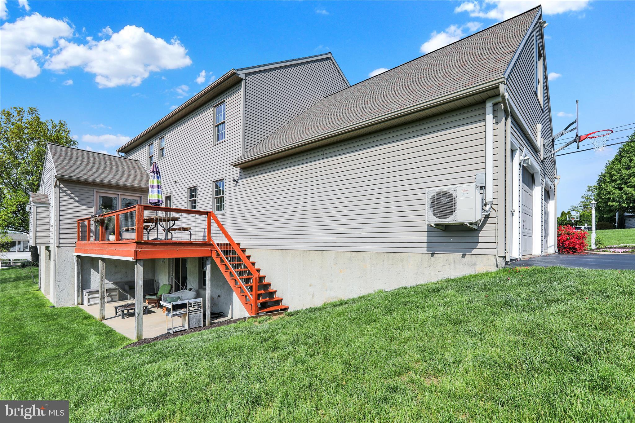 WEST RIDGE ESTATES - Residential
