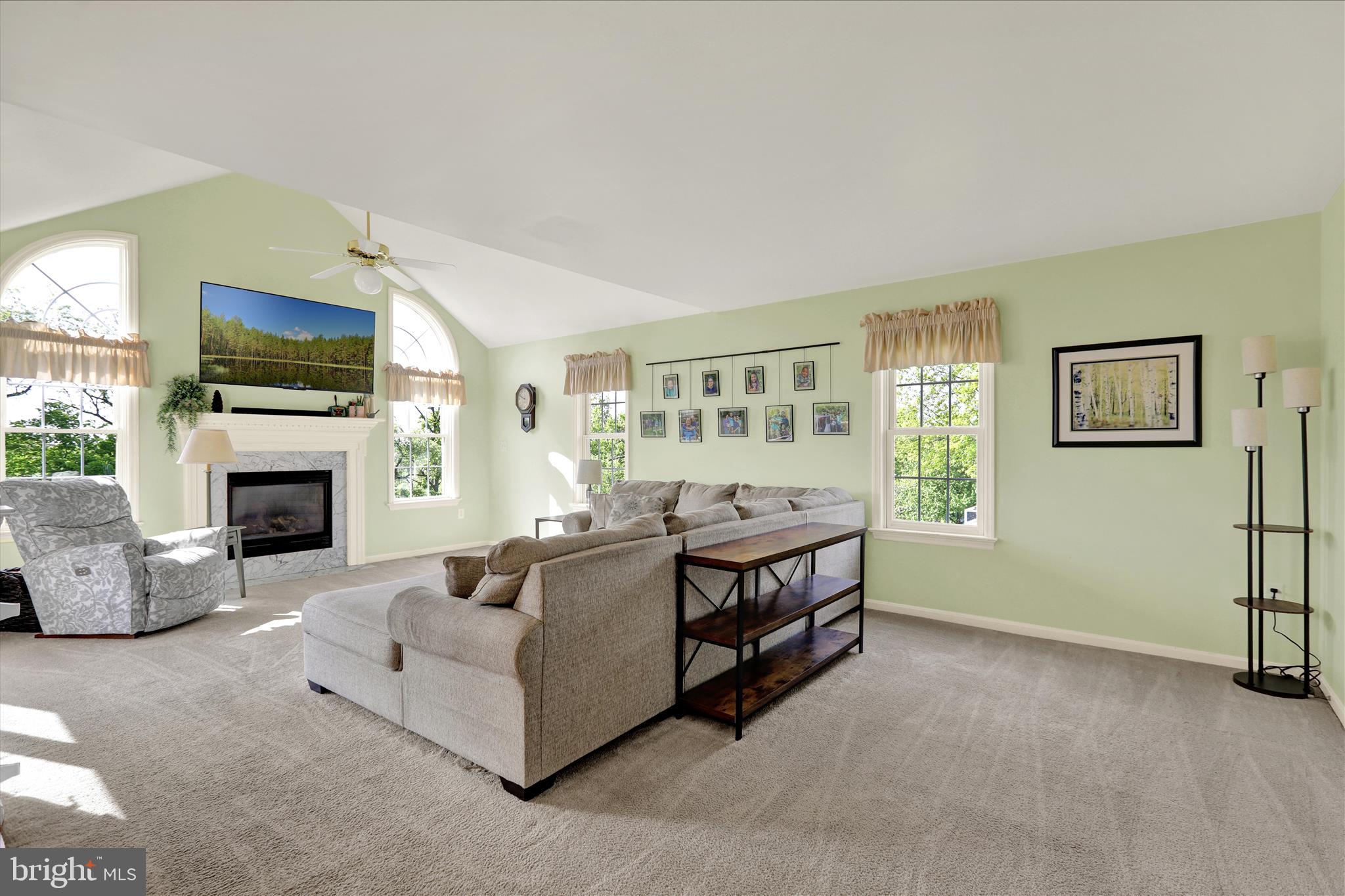 WEST RIDGE ESTATES - Residential
