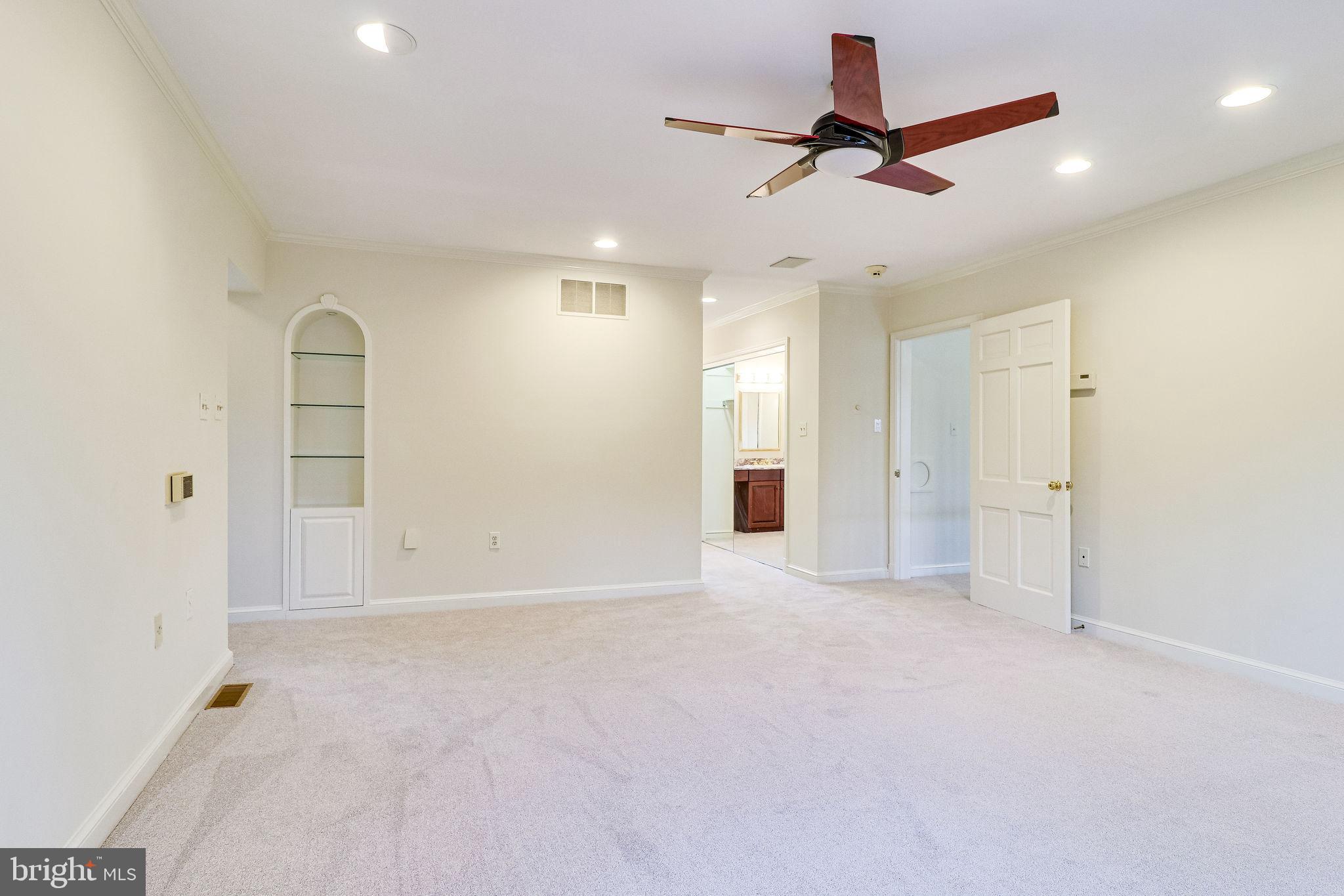 BELLEVUE FOREST - Residential