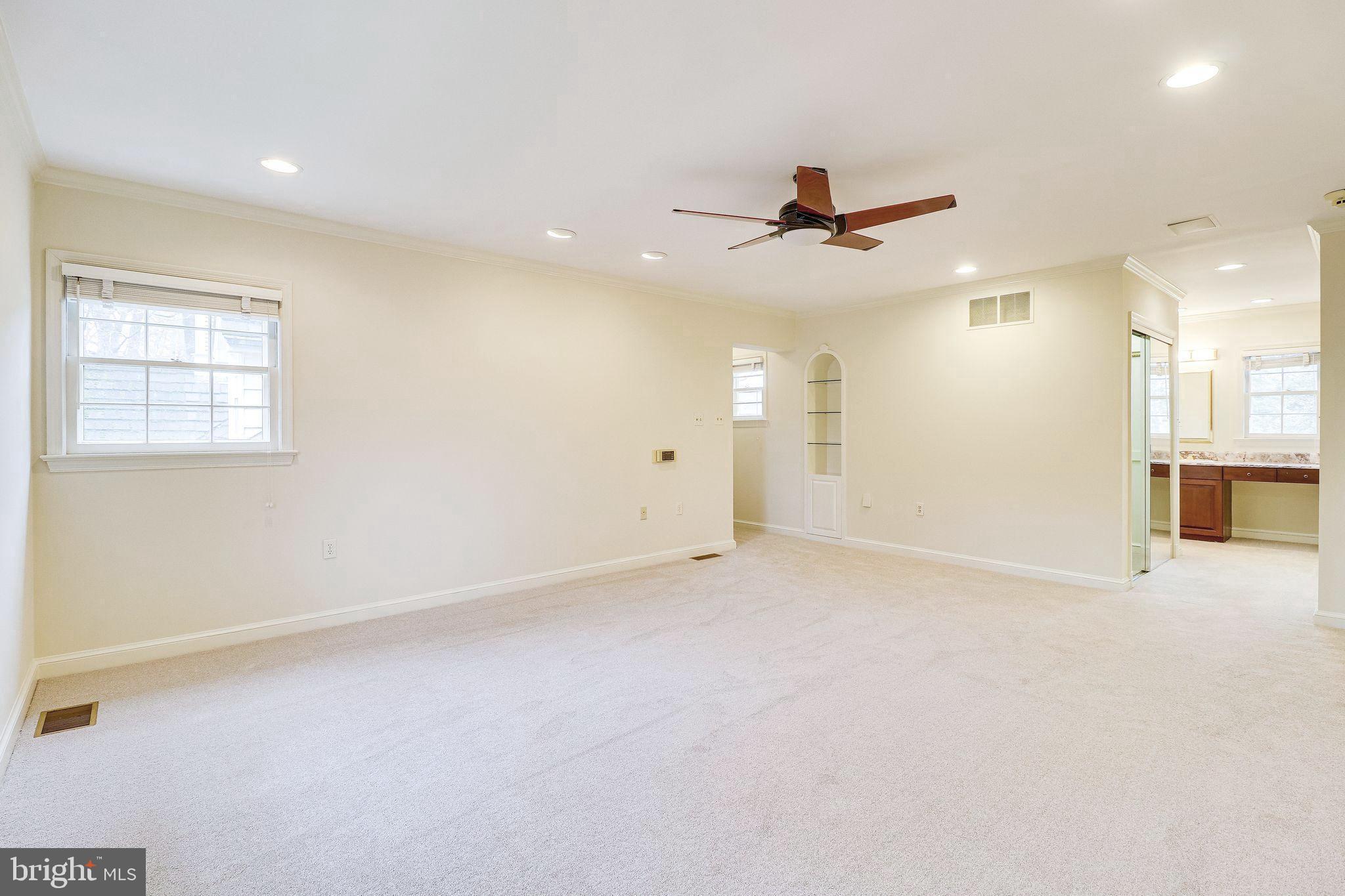 BELLEVUE FOREST - Residential