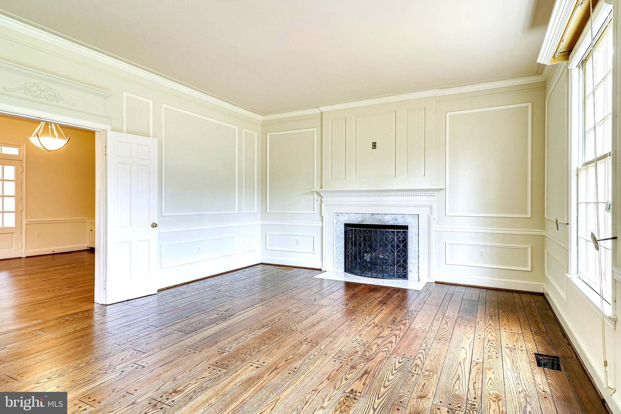 BELLEVUE FOREST - Residential