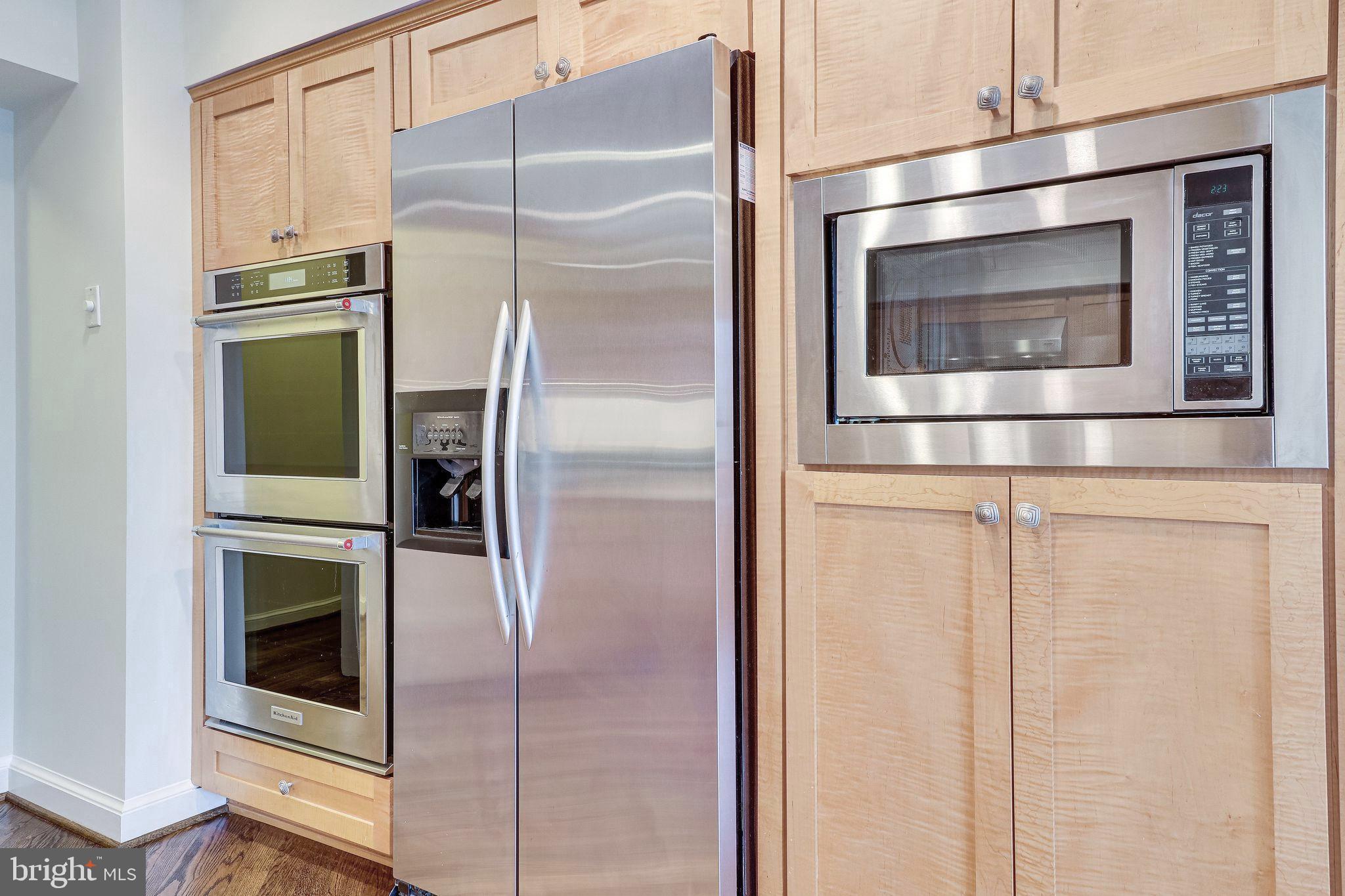 BELLEVUE FOREST - Residential