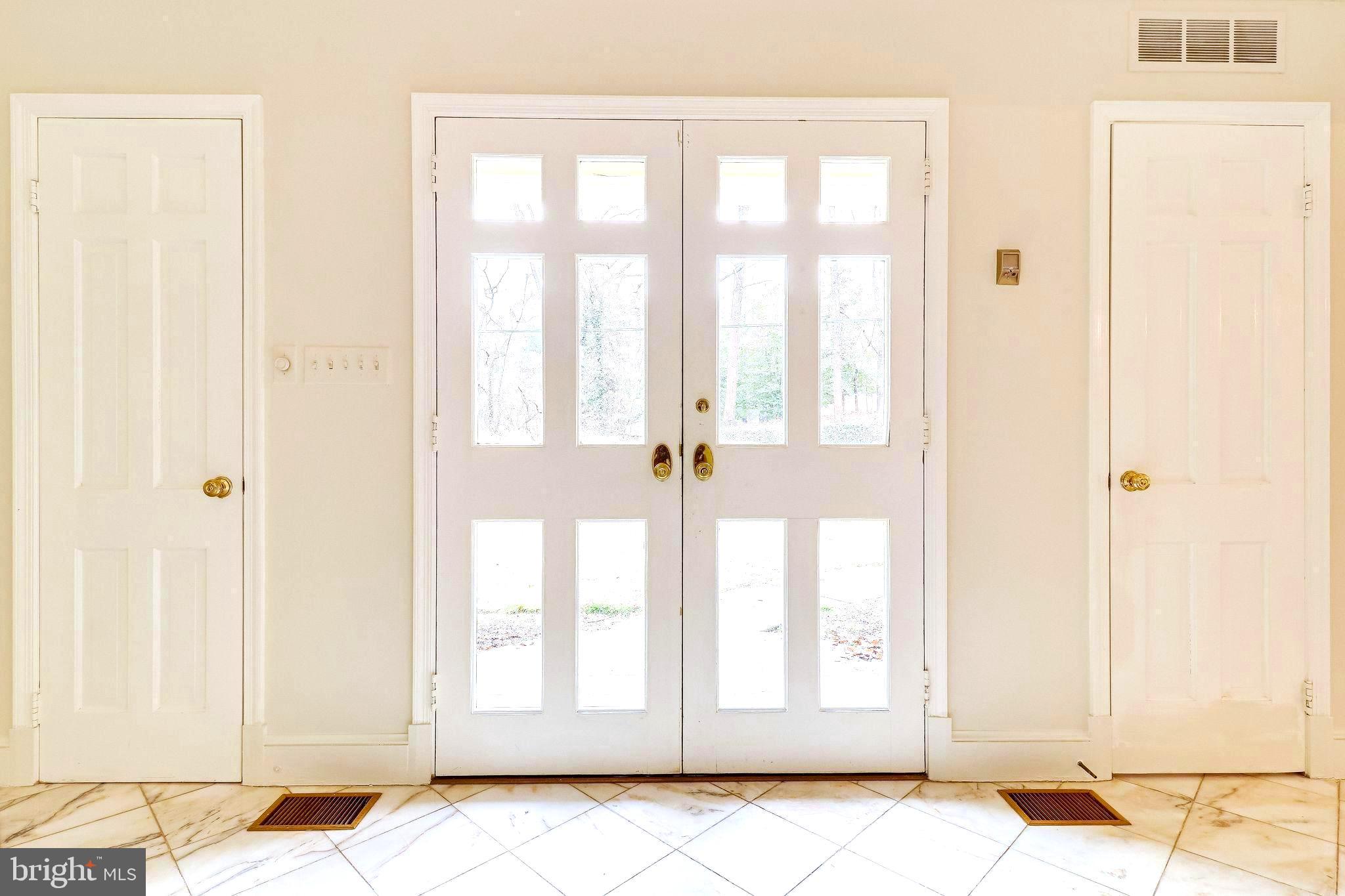 BELLEVUE FOREST - Residential