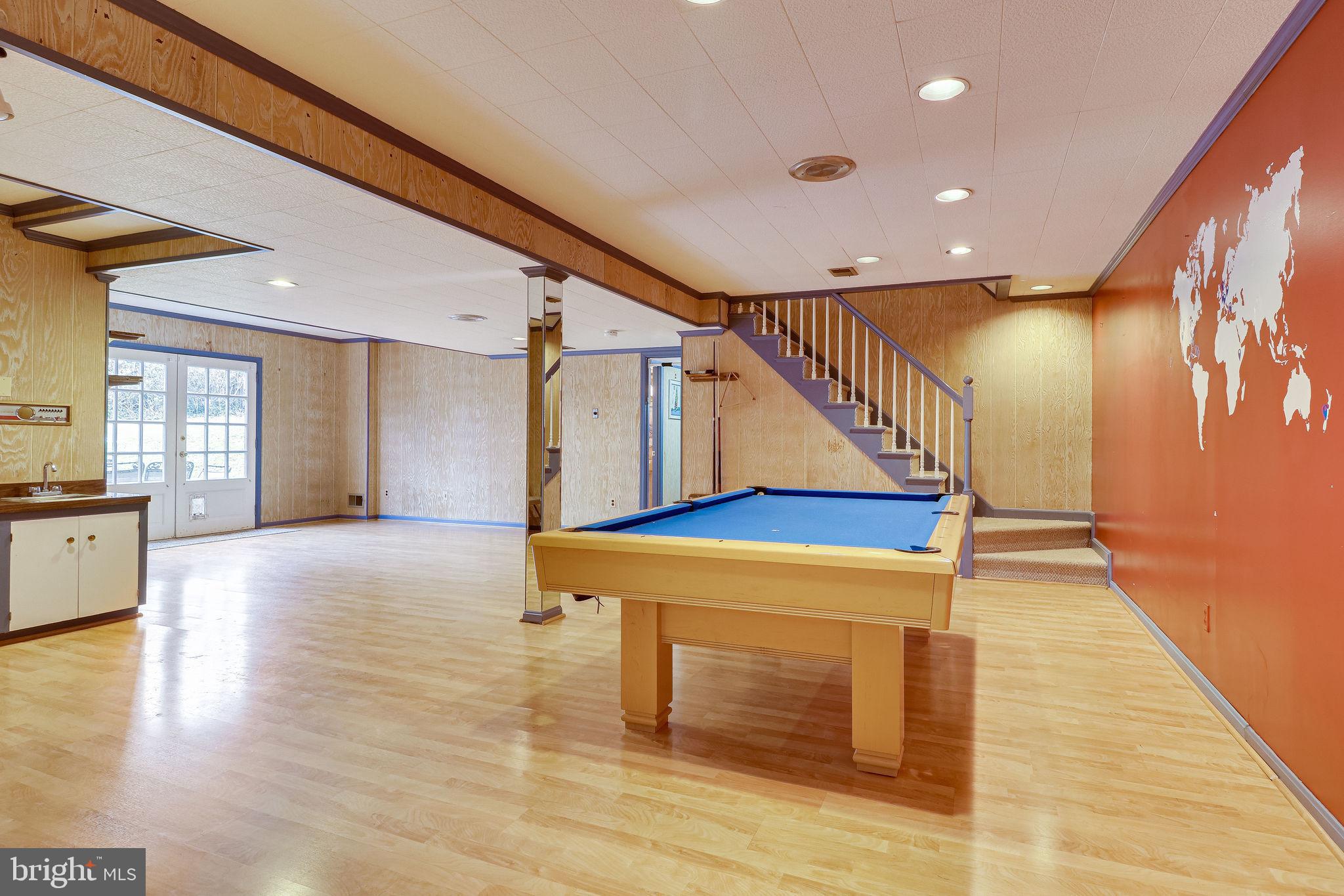 BELLEVUE FOREST - Residential