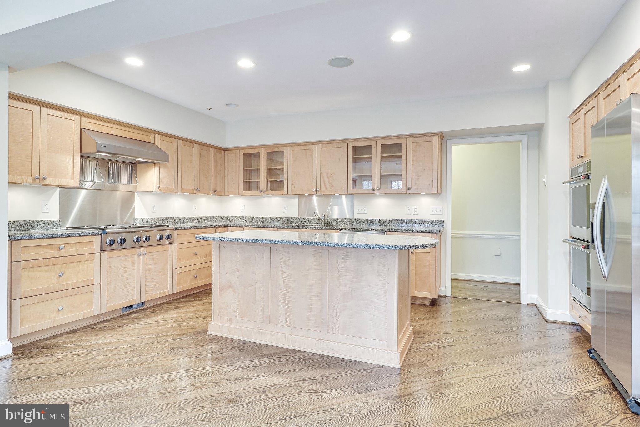 BELLEVUE FOREST - Residential