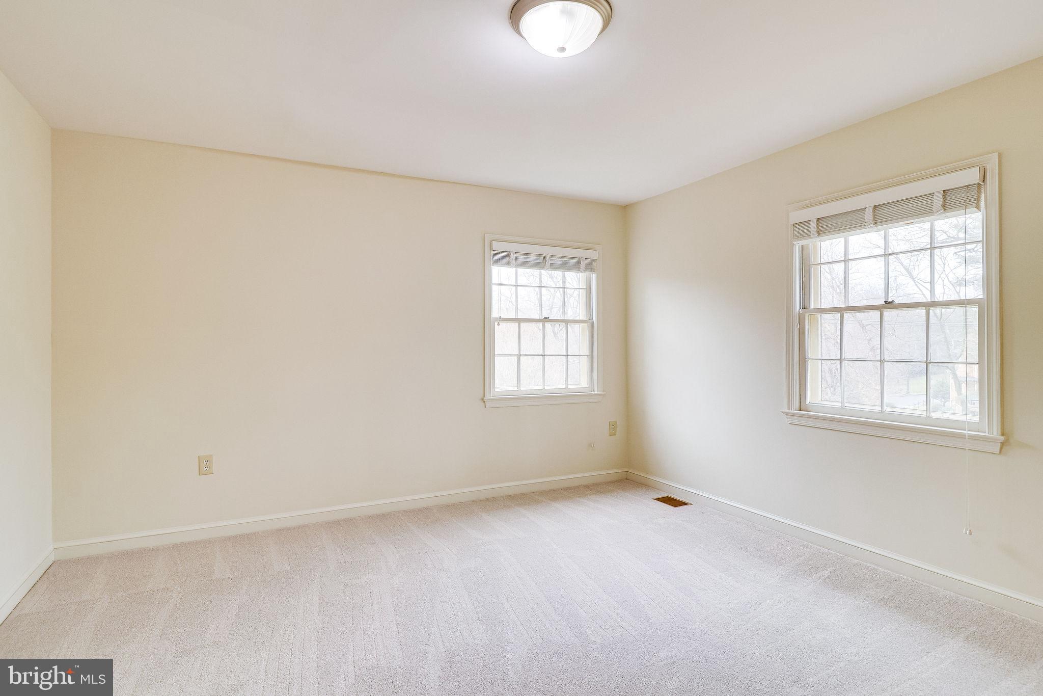 BELLEVUE FOREST - Residential