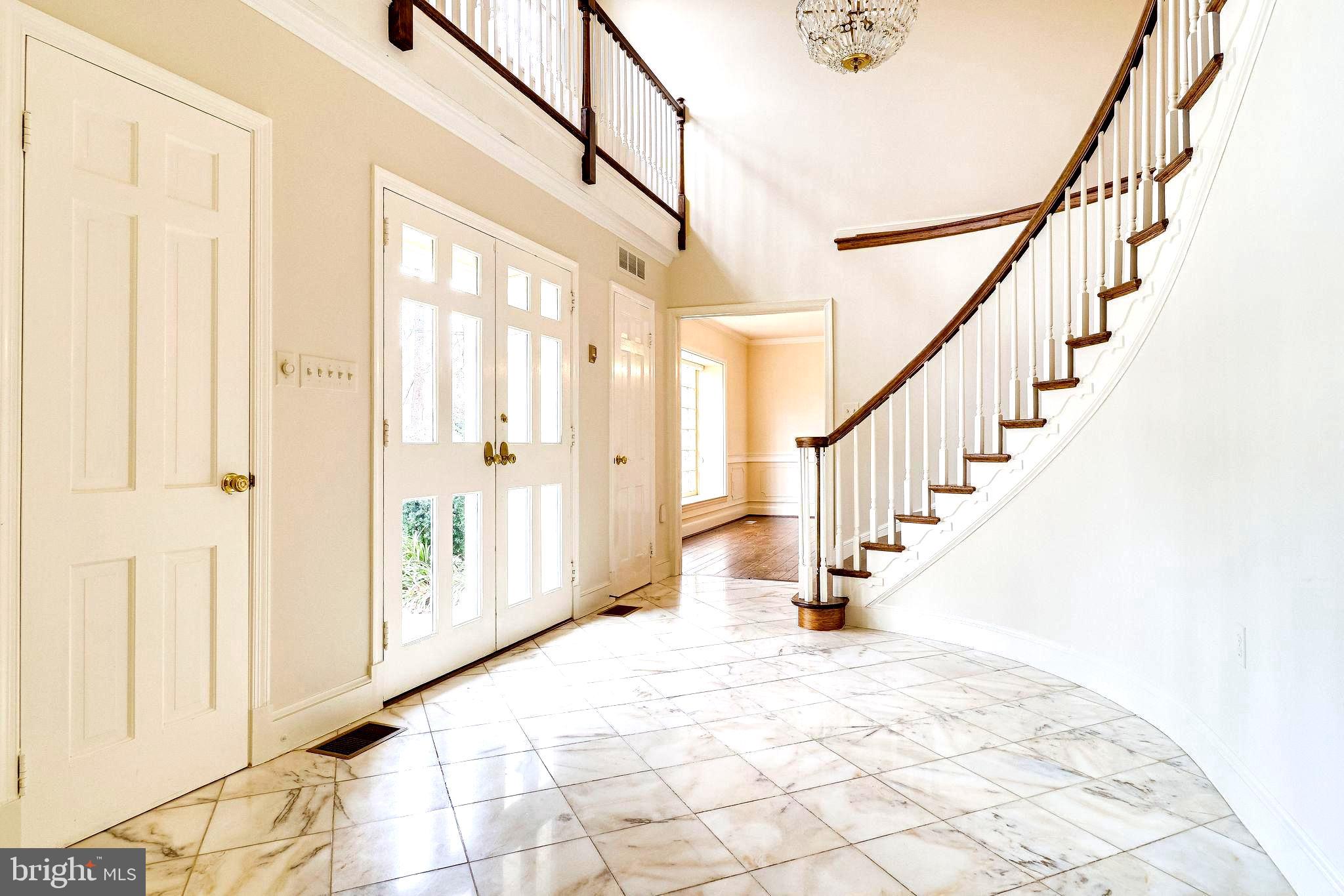 BELLEVUE FOREST - Residential