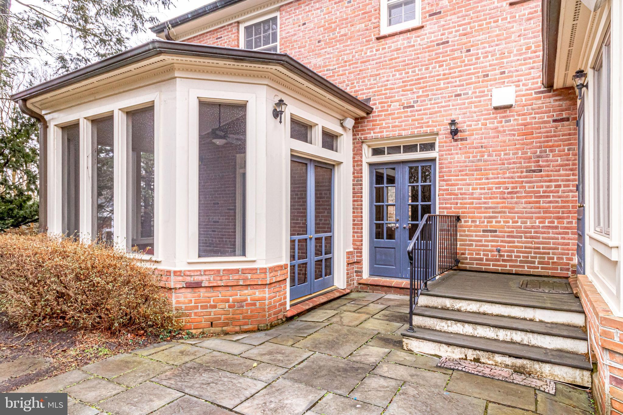 BELLEVUE FOREST - Residential