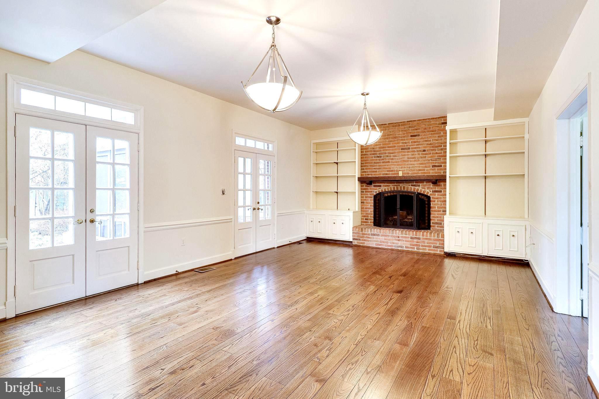 BELLEVUE FOREST - Residential