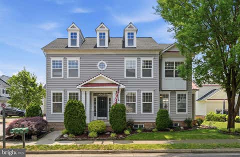 Photo of 10049 Pentland Hills Way, BRISTOW, VA 20136 (MLS # VAPW2122546)