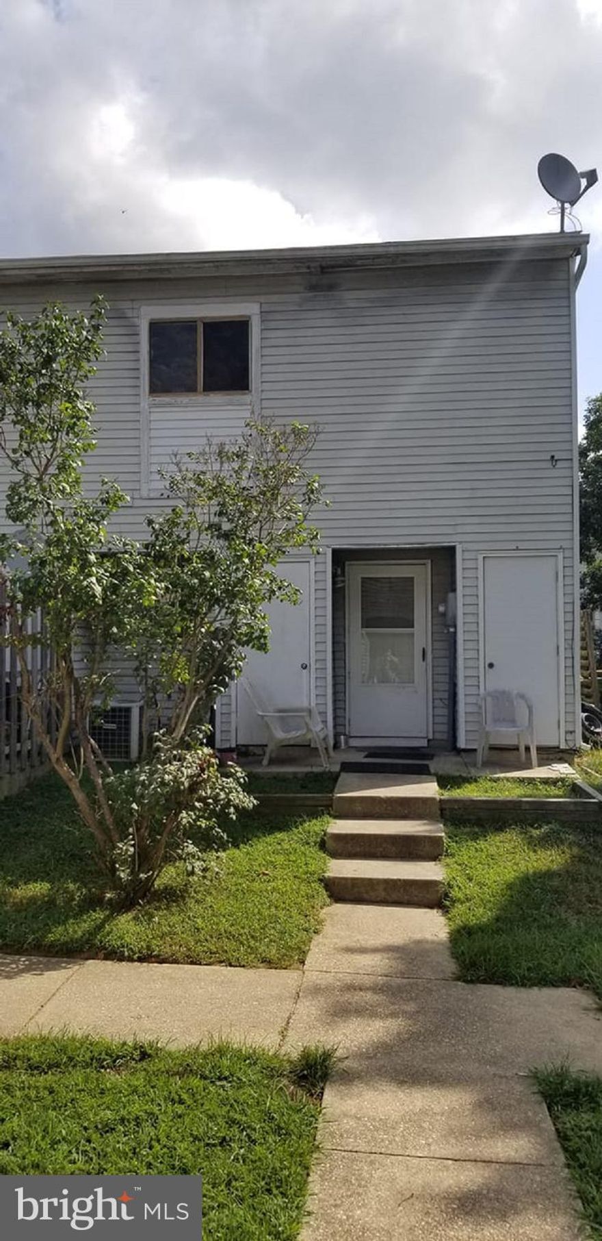 No interior photos due to tenant request. This home has been tenant occupied by the same tenant for over 11 years. Roof was replaced in 2010. This is a great opportunity to make this property you own with sweat equity! Investors, this is a great rental opportunity! Conveniently located close to 301, 495, shopping, dining, schools and not too far from the fair grounds!  Tons of potential with this property! Sold as-is, but there is a home warranty being offered.