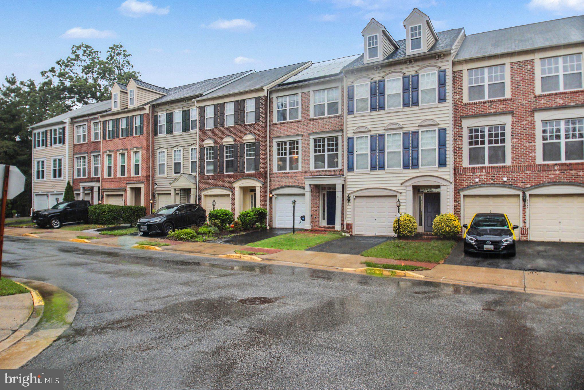 8139 DOVE COTTAGE COURT