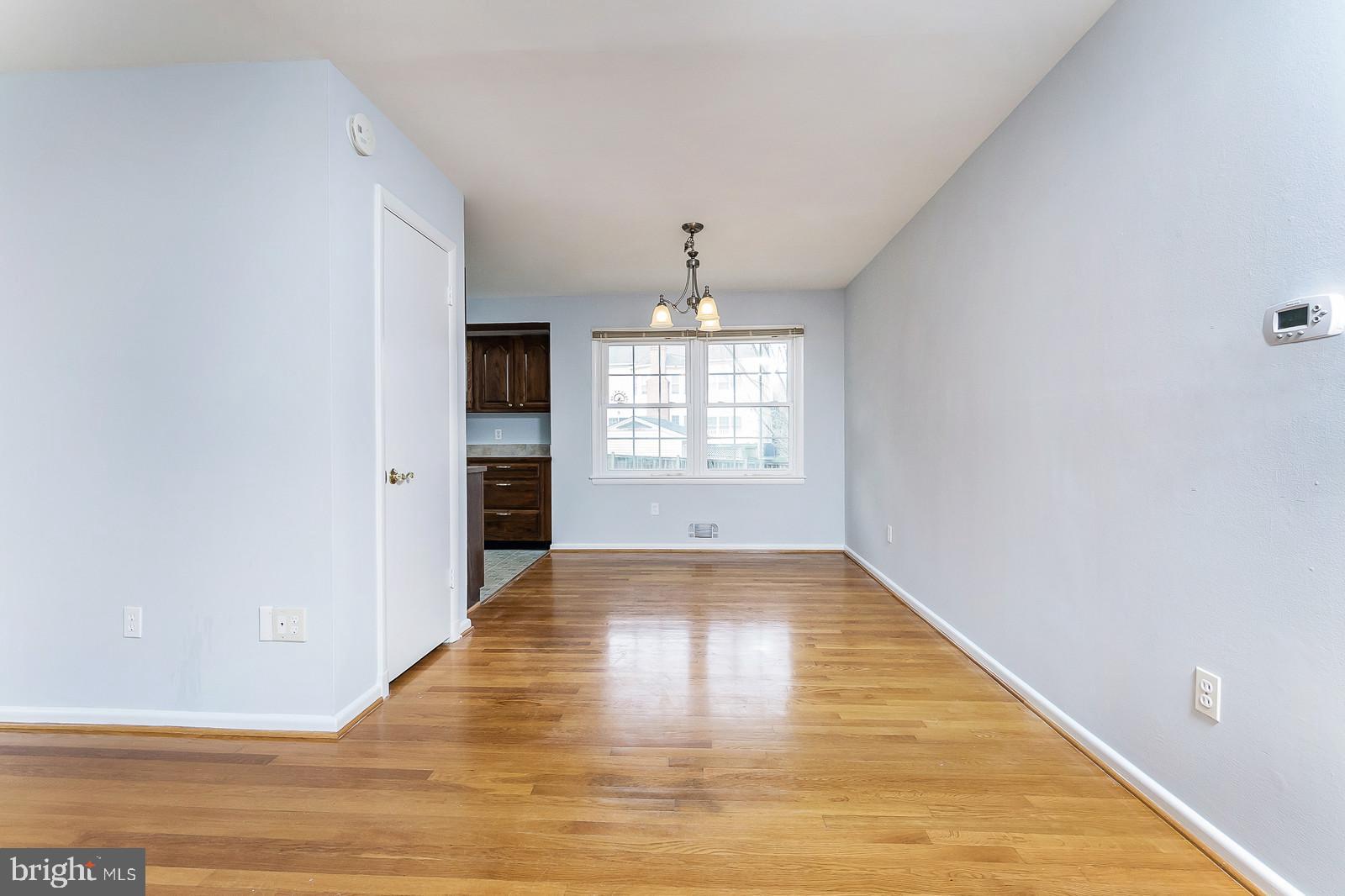 VIENNA WOODS - Residential Lease